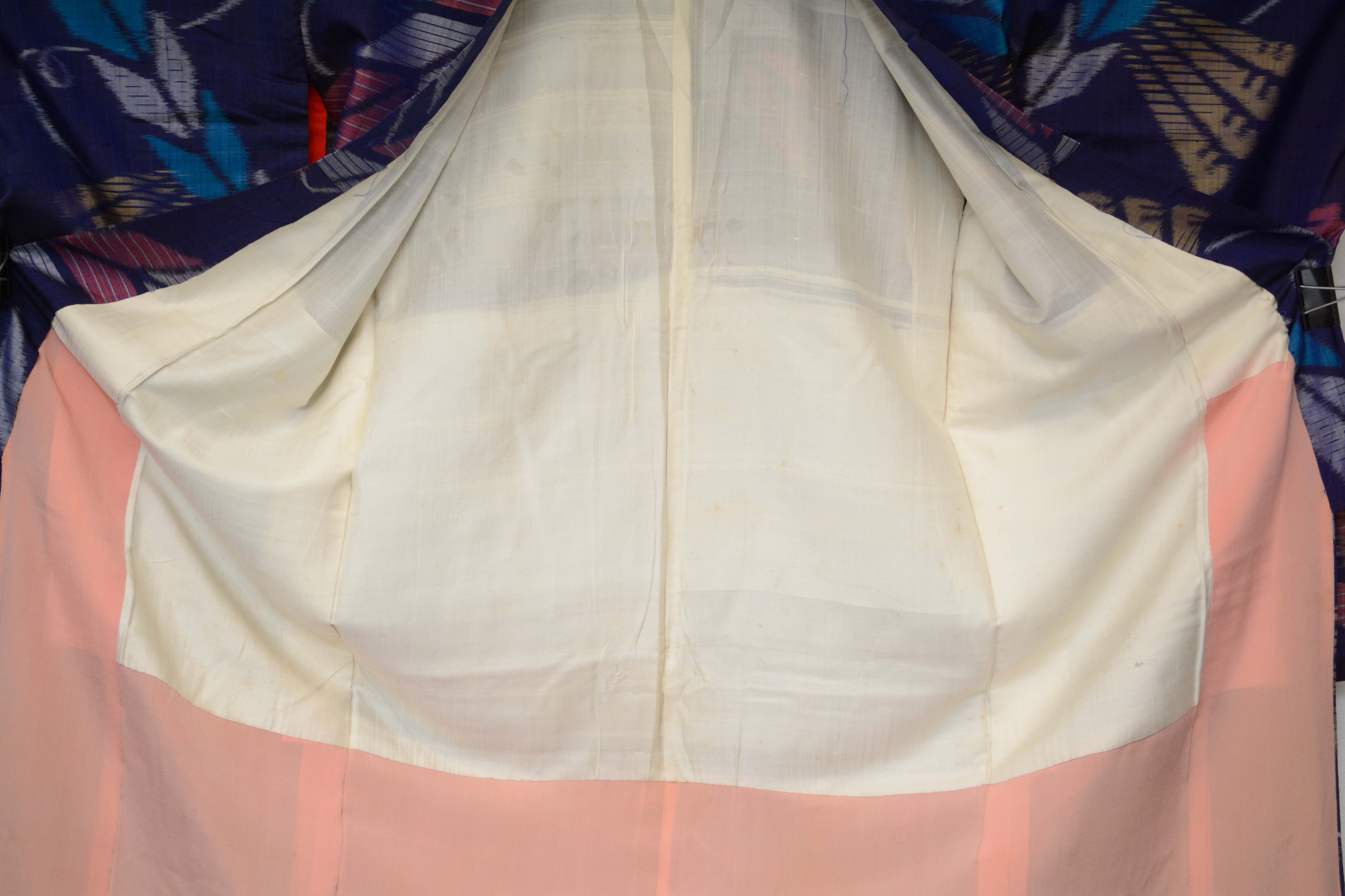 Circa 1930s Vintage Handwoven Meisen Ikat Silk Kofurisode Kimono