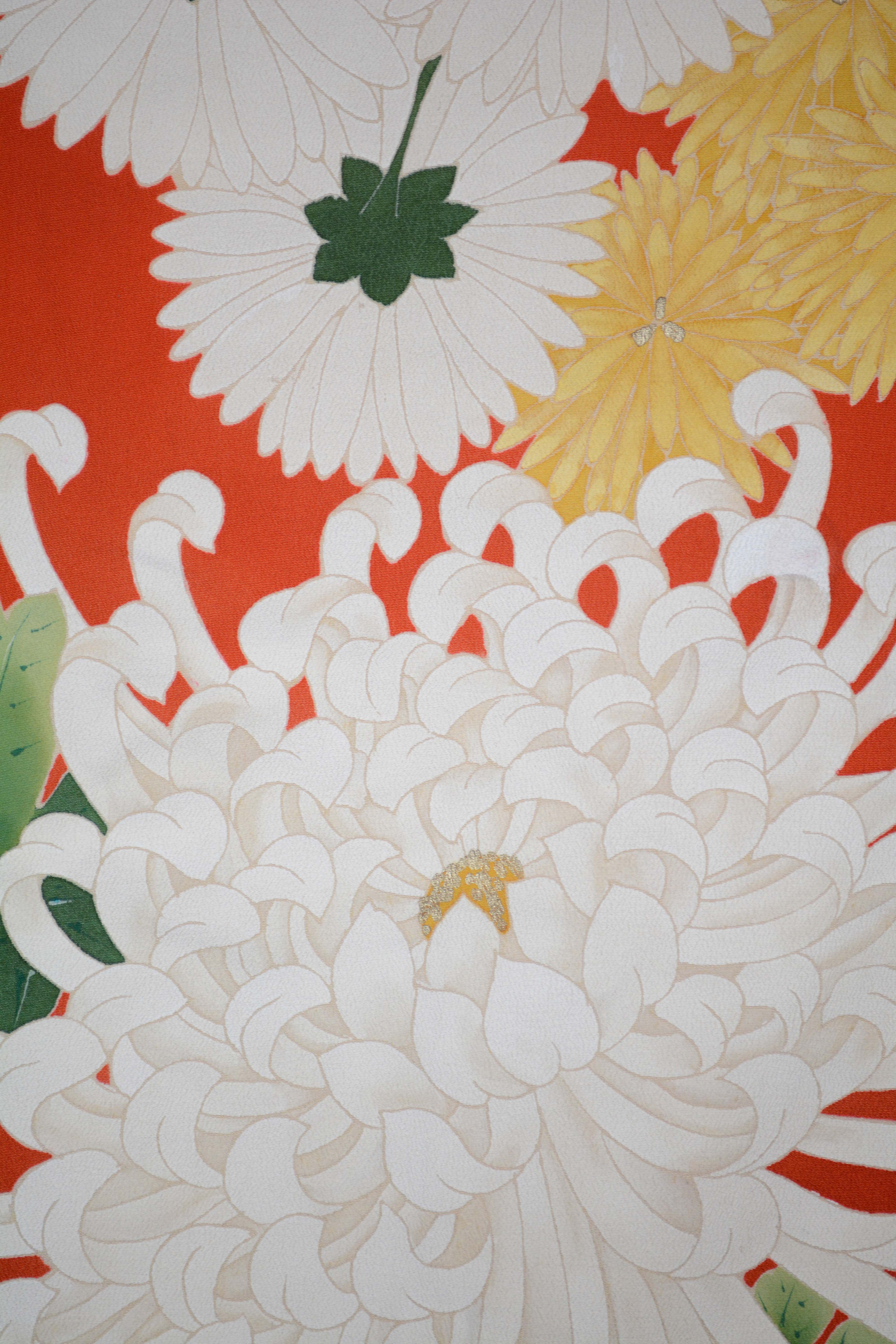 Circa 1925 Vintage Handwoven Silk Crepe Formal Five Crested Furisode Kimono