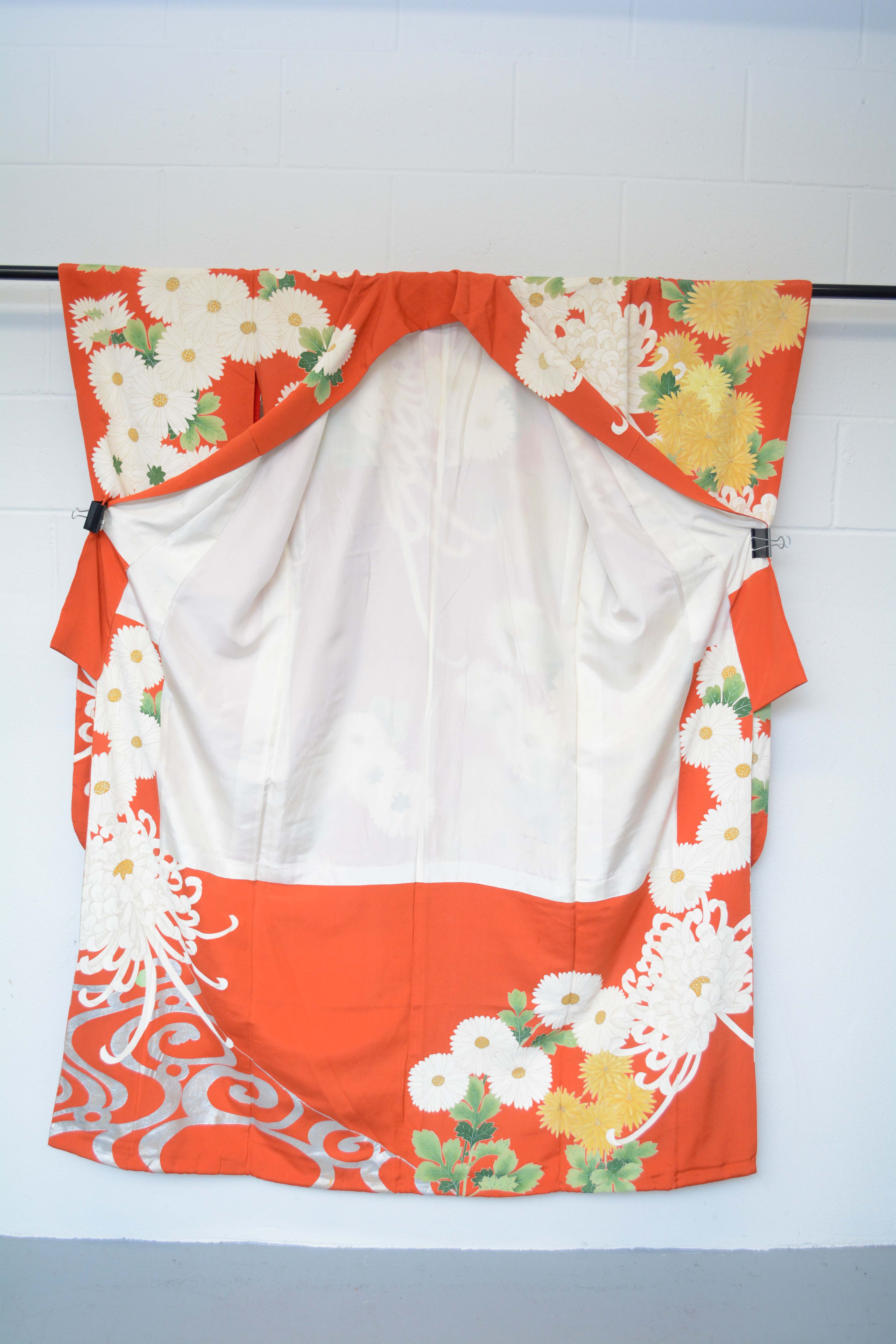 Circa 1925 Vintage Handwoven Silk Crepe Formal Five Crested Furisode Kimono