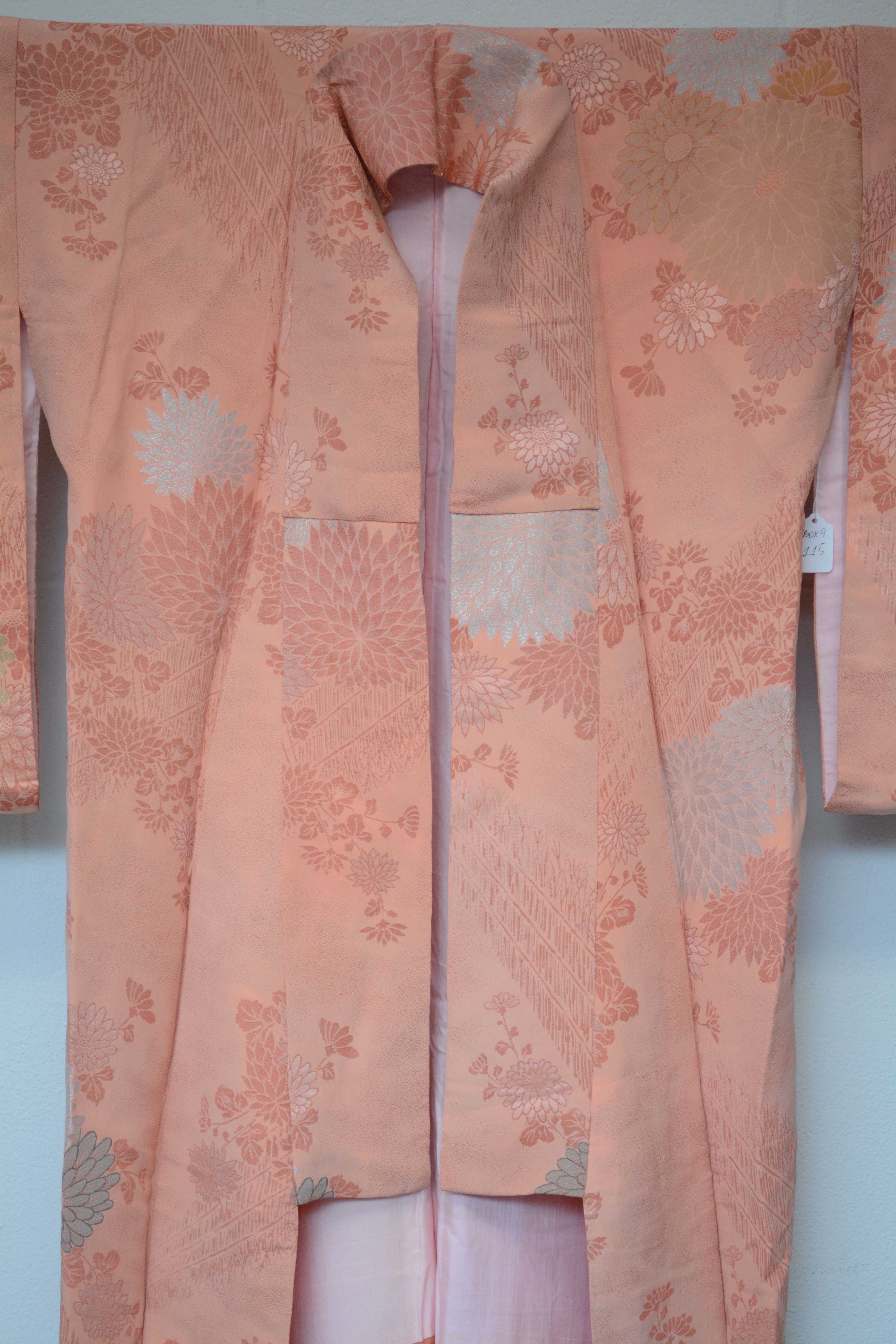 Circa 1930s Vintage Handwoven Omeshi Silk Crepe Kimono