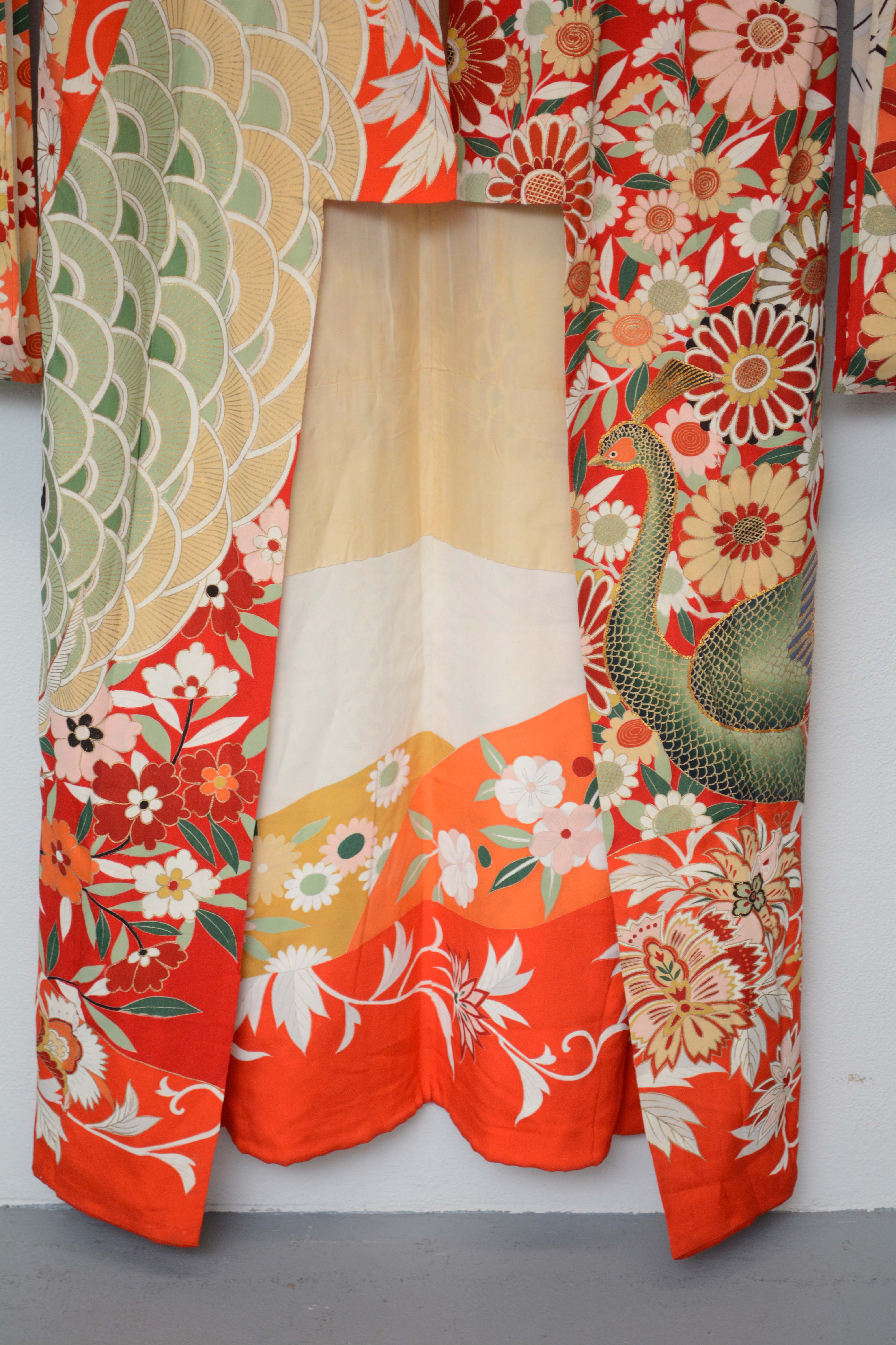 Circa 1930 Vintage Handwoven Silk Crepe Formal Five Crested Furisode Kimono