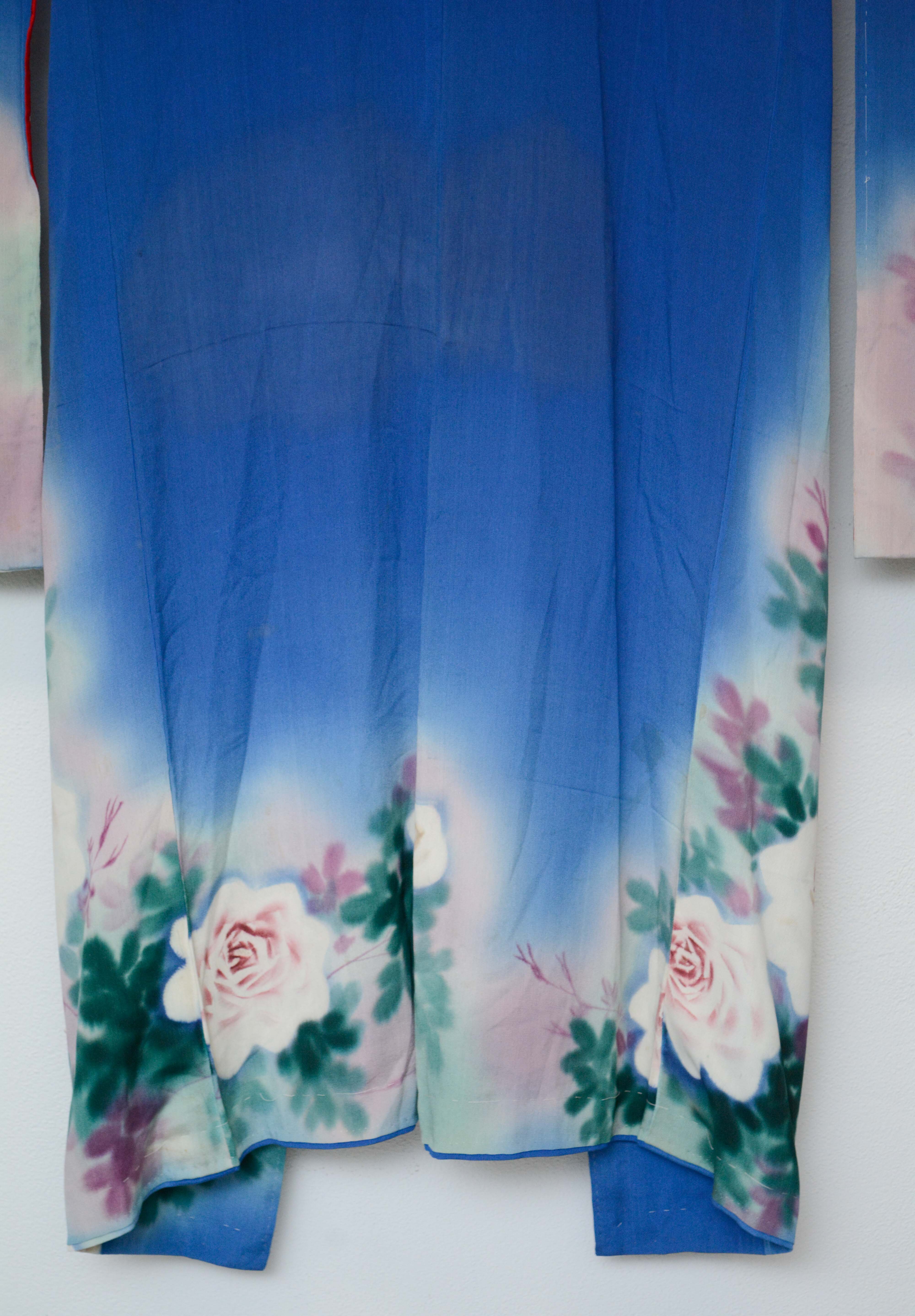 Circa 1910s Antique Handwoven Silk Crepe Formal Crested Furisode Kimono