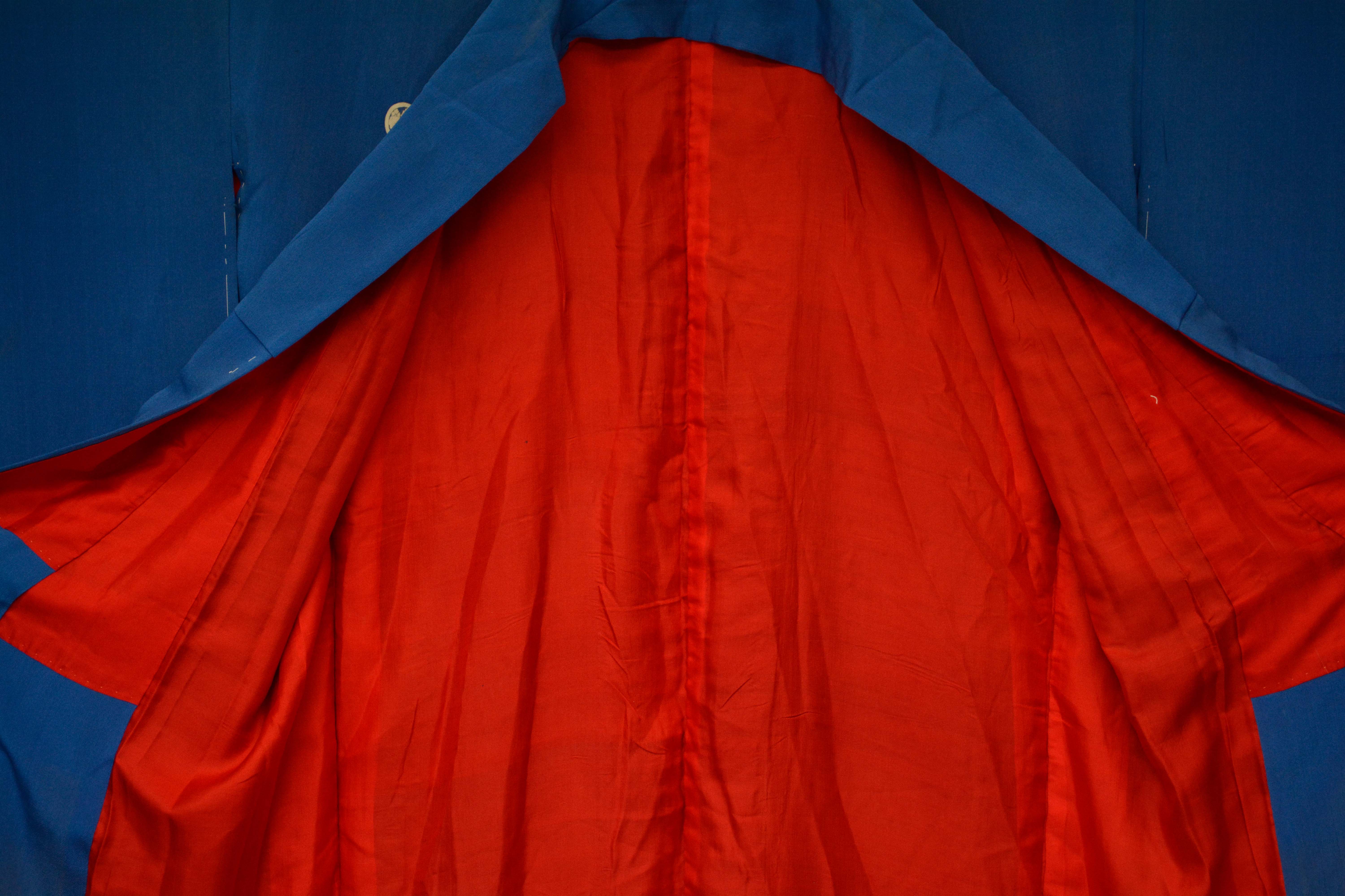 Circa 1910s Antique Handwoven Silk Crepe Formal Crested Furisode Kimono