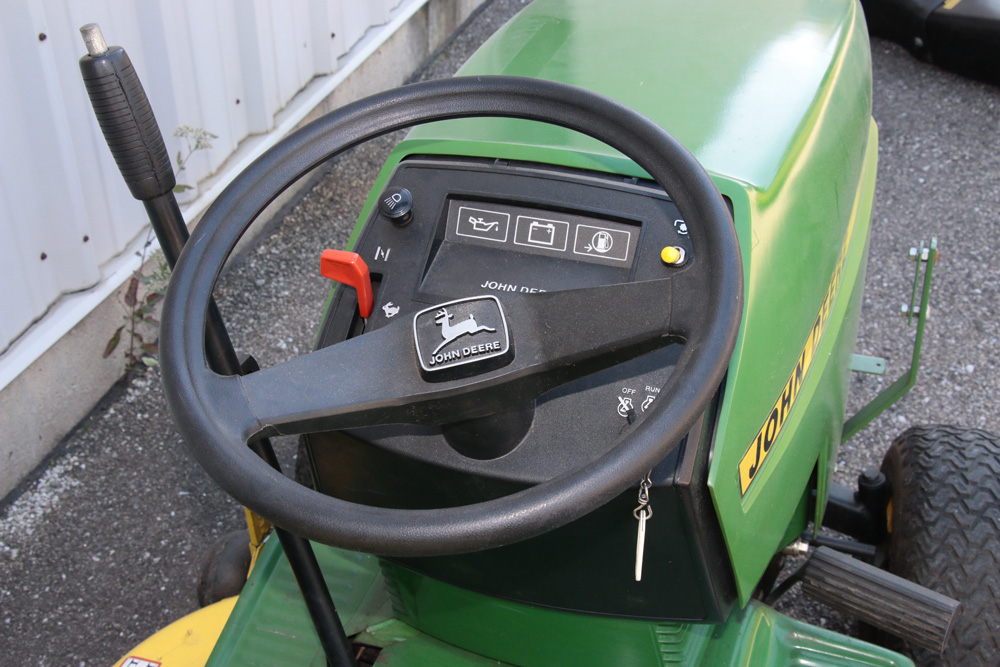 John Deere Hydro 185 Riding Mower