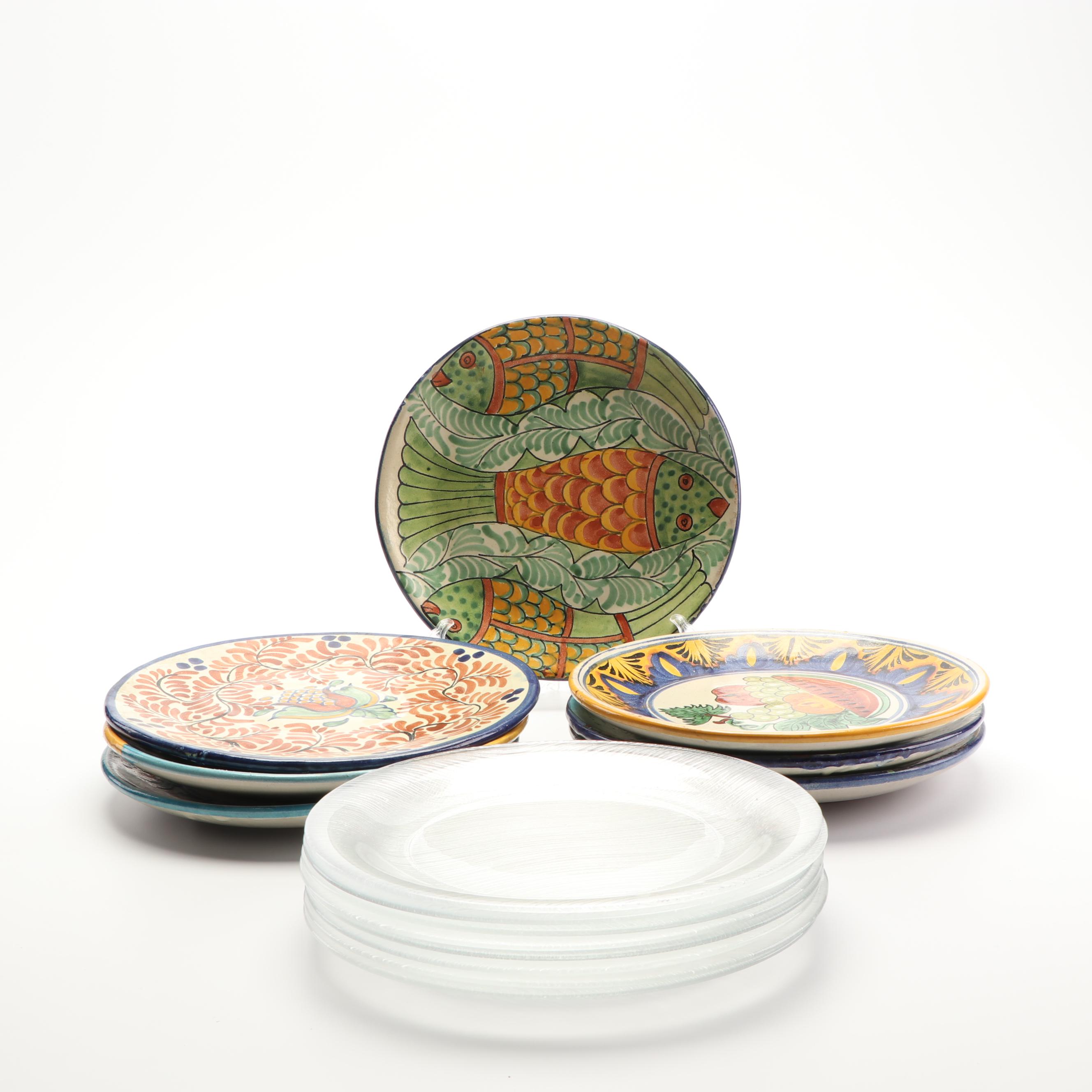 Hand-Painted Faiënce Italianate Earthenware Plates with Glass Chargers