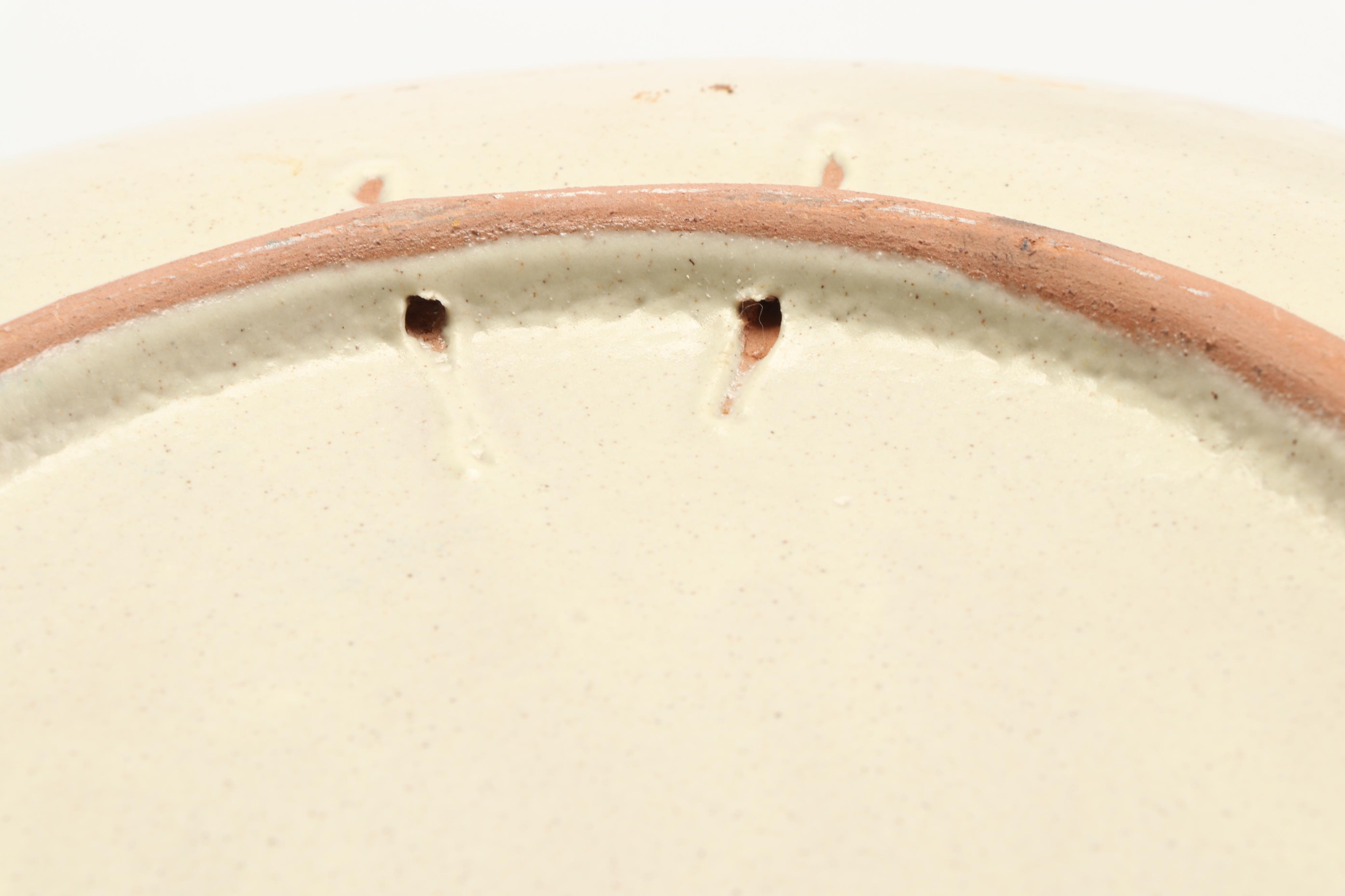 Hand-Painted Faiënce Italianate Earthenware Plates with Glass Chargers