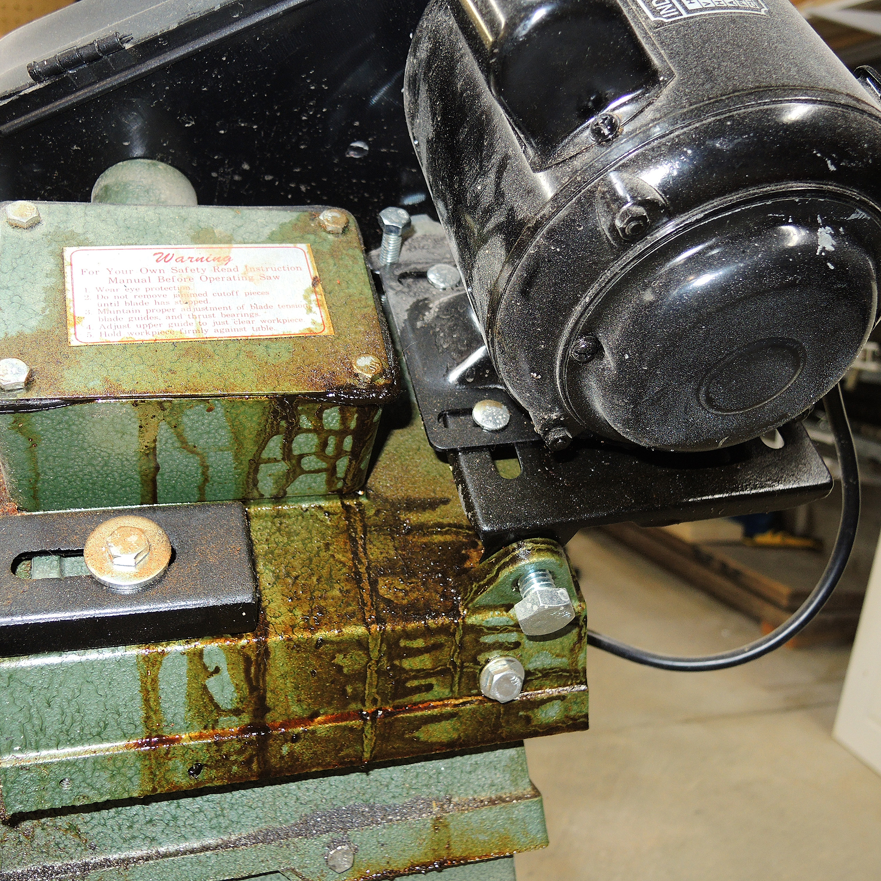 Metal Cutting Band Saw by Central Machinery