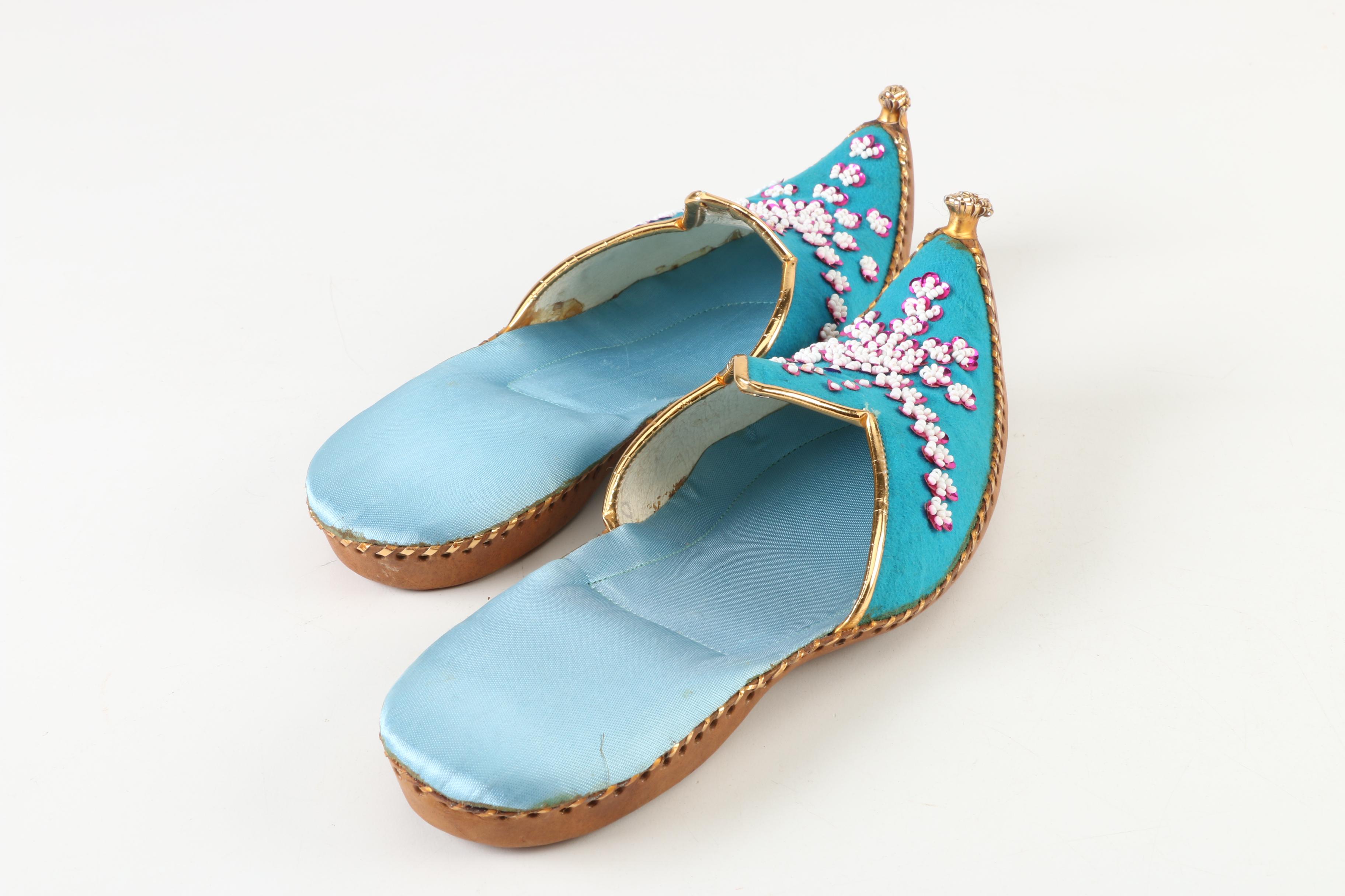 Women's Khussa Shoes with Thai Dancer Figurines and Elephant Figurine