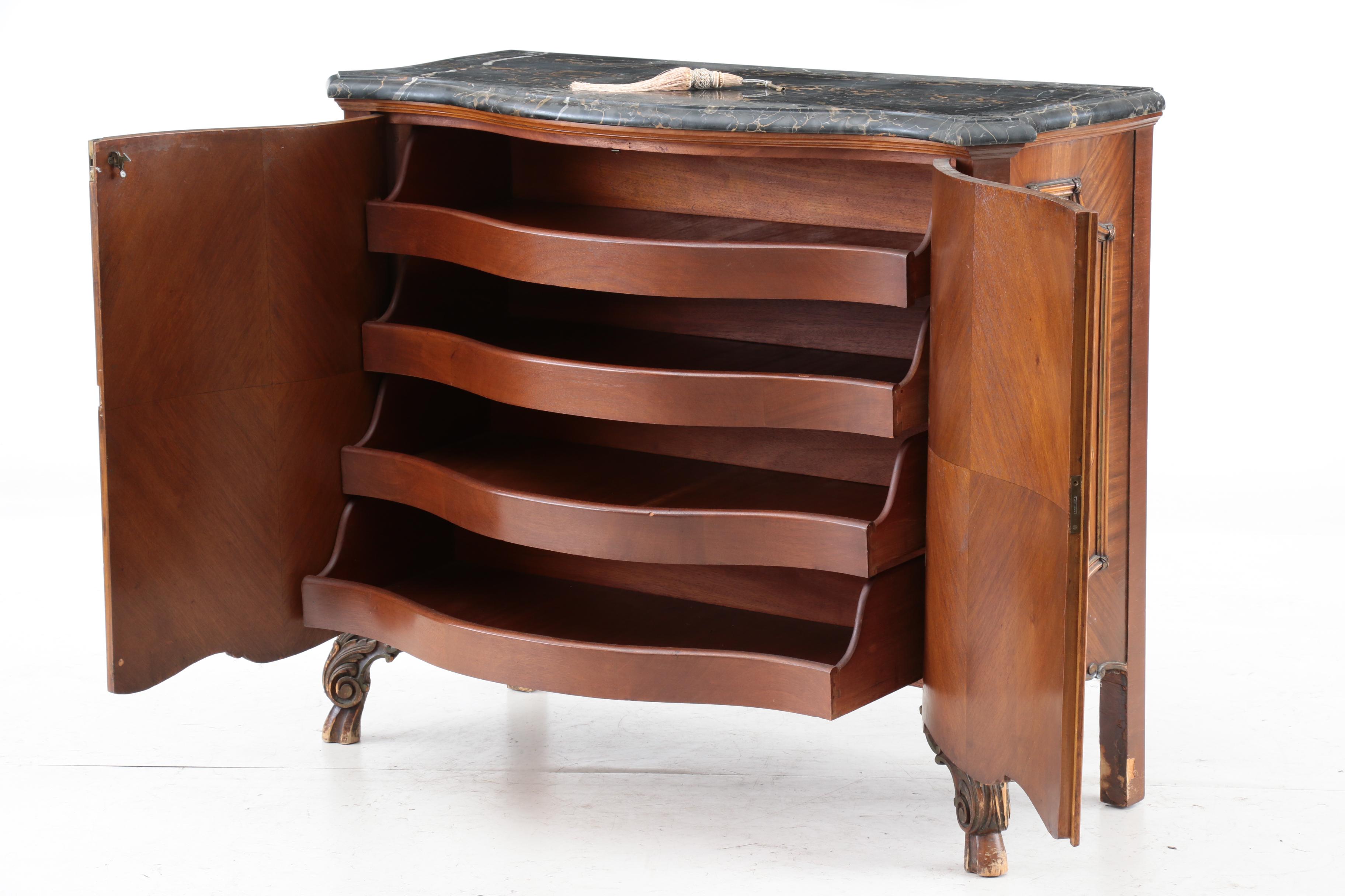 Neoclassical Painted Linen Cabinet, Style of Robert Adam, Early 20th Century