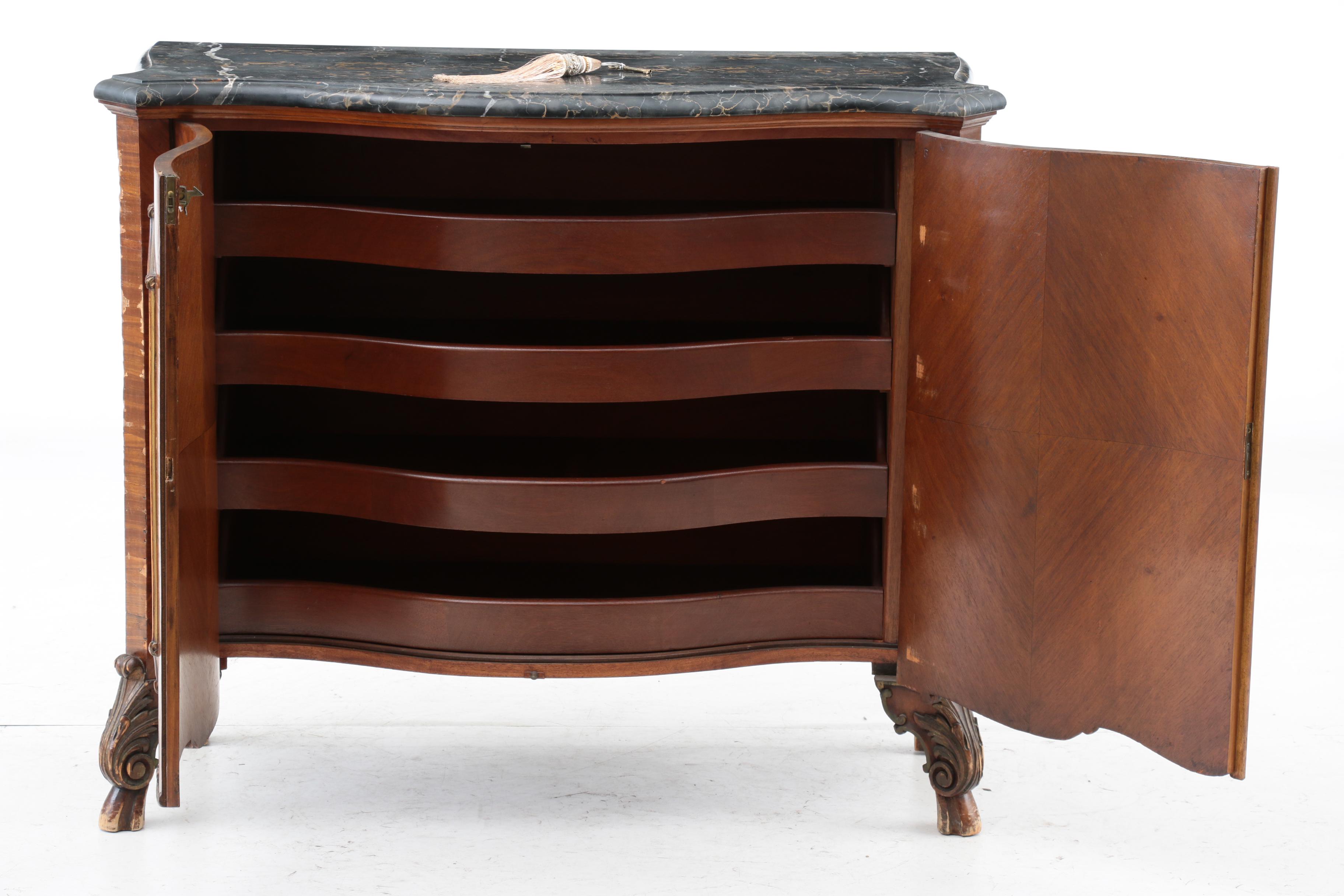 Neoclassical Painted Linen Cabinet, Style of Robert Adam, Early 20th Century