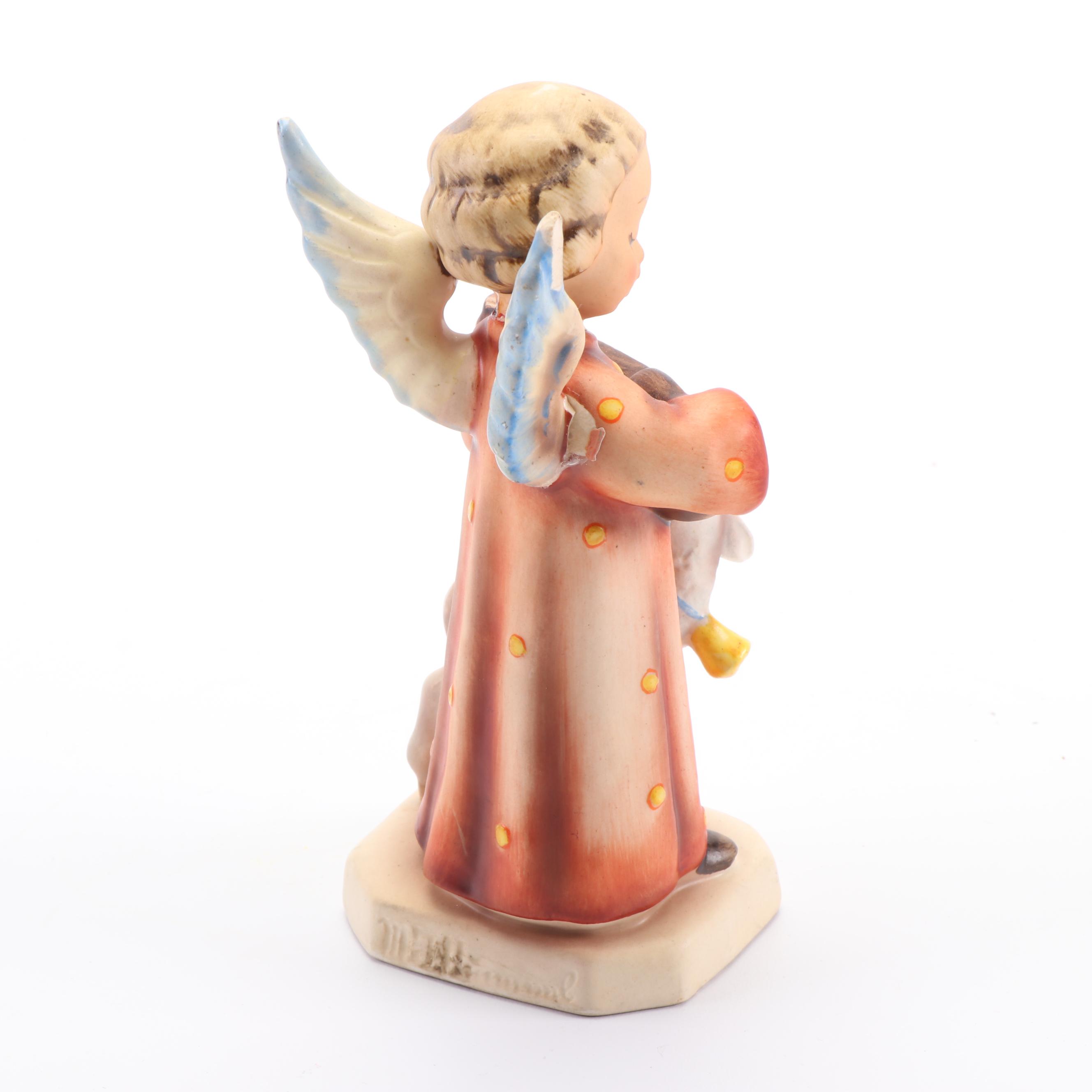 Goebel Hummel "Angel Serenade With Lamb" Porcelain Crèche Figurine