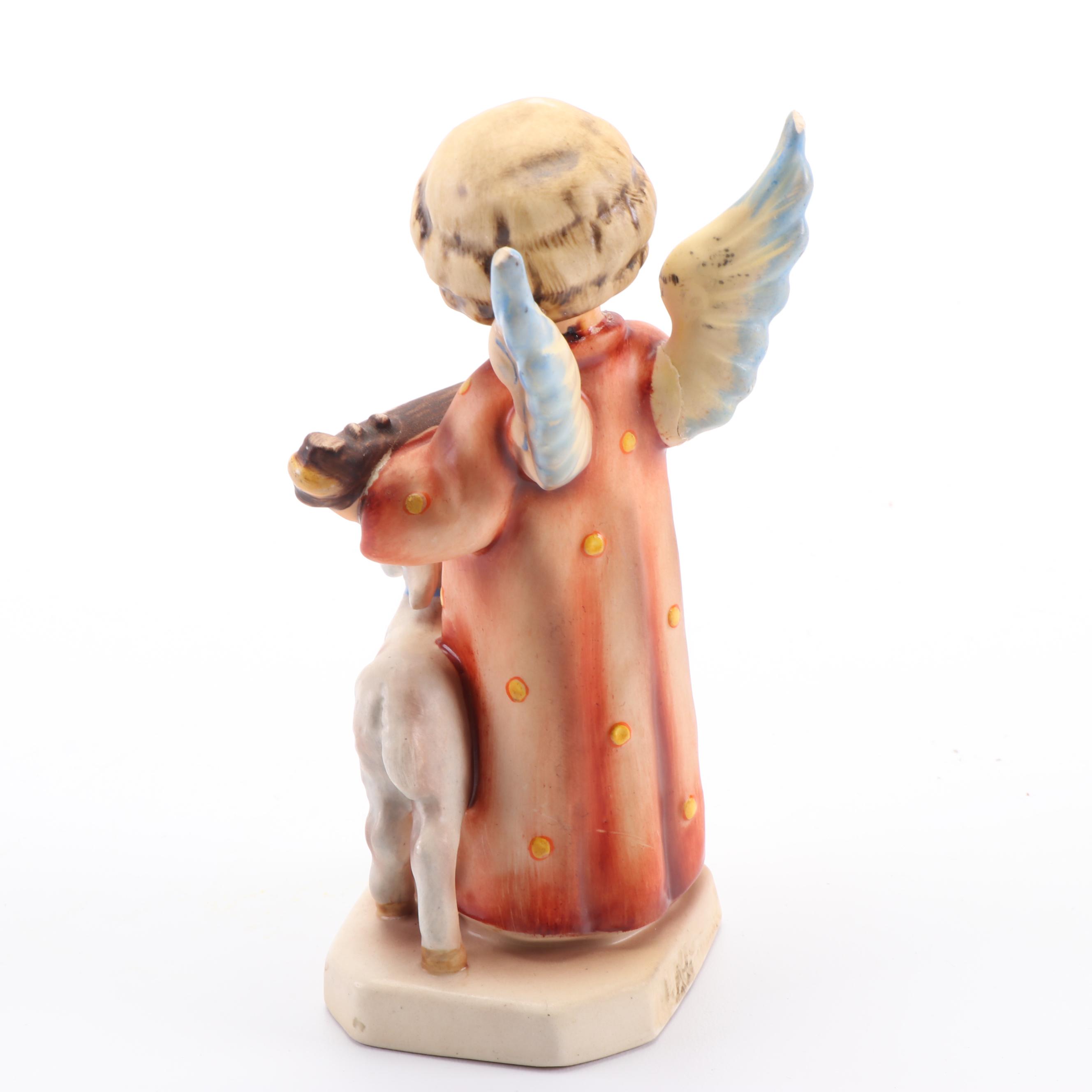 Goebel Hummel "Angel Serenade With Lamb" Porcelain Crèche Figurine