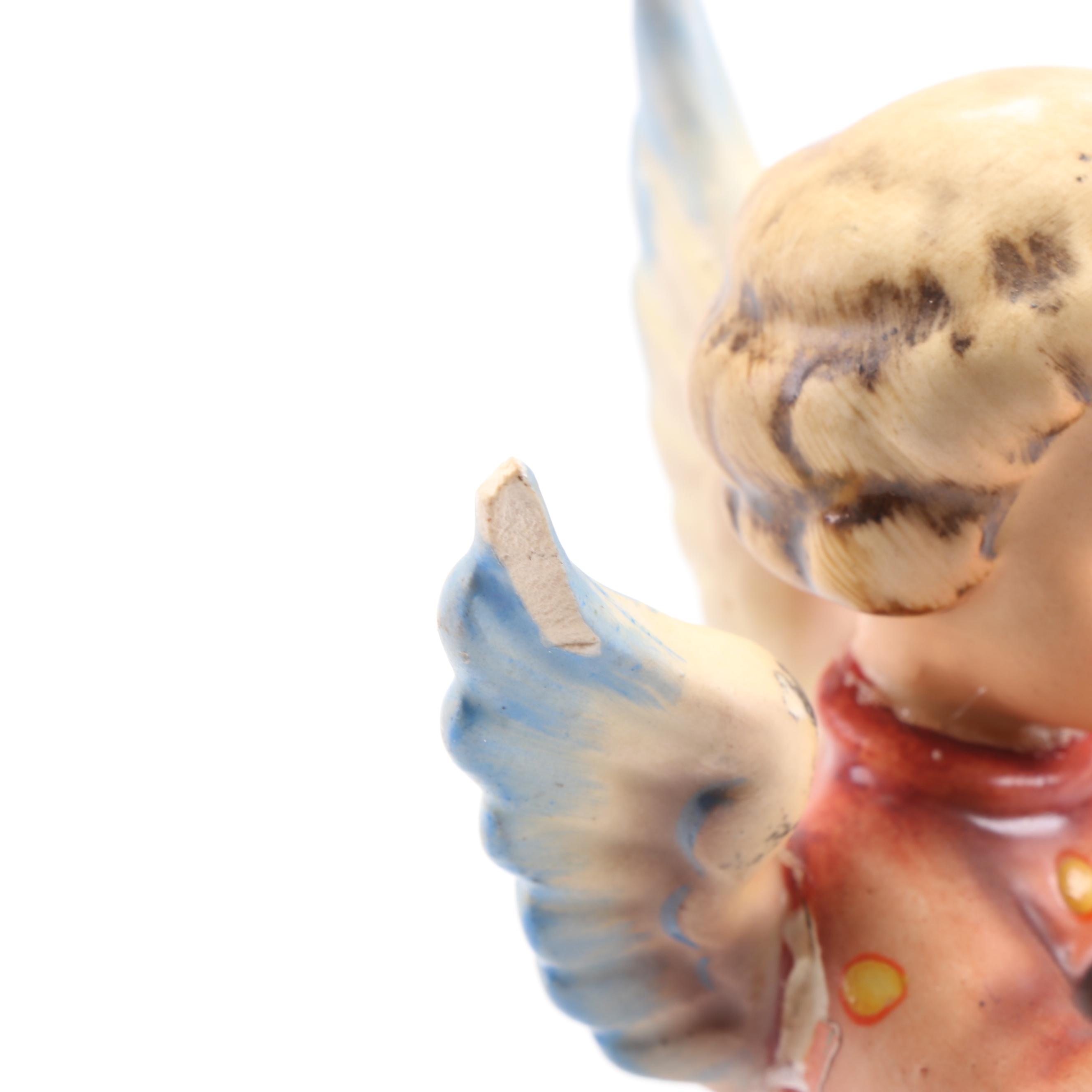 Goebel Hummel "Angel Serenade With Lamb" Porcelain Crèche Figurine