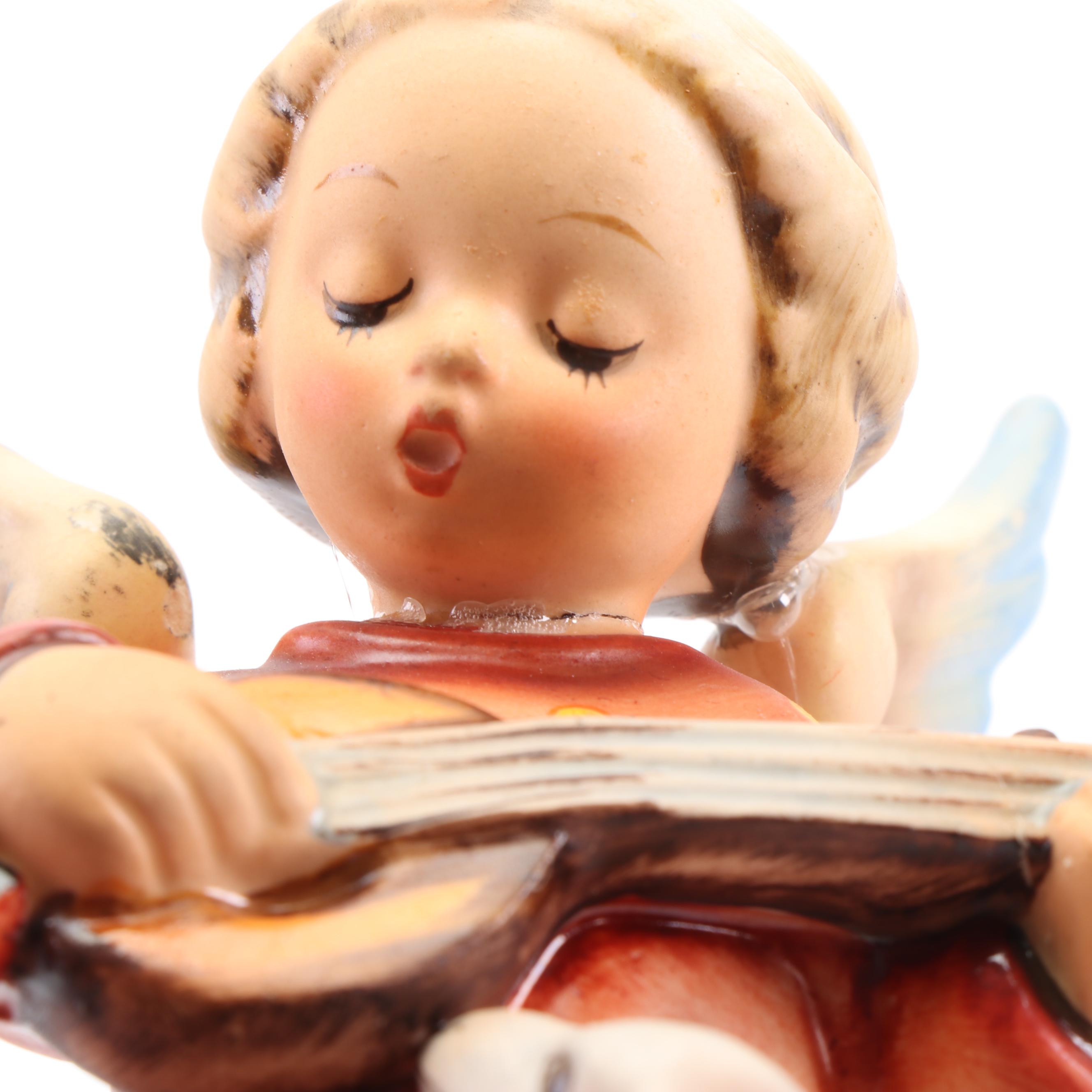 Goebel Hummel "Angel Serenade With Lamb" Porcelain Crèche Figurine
