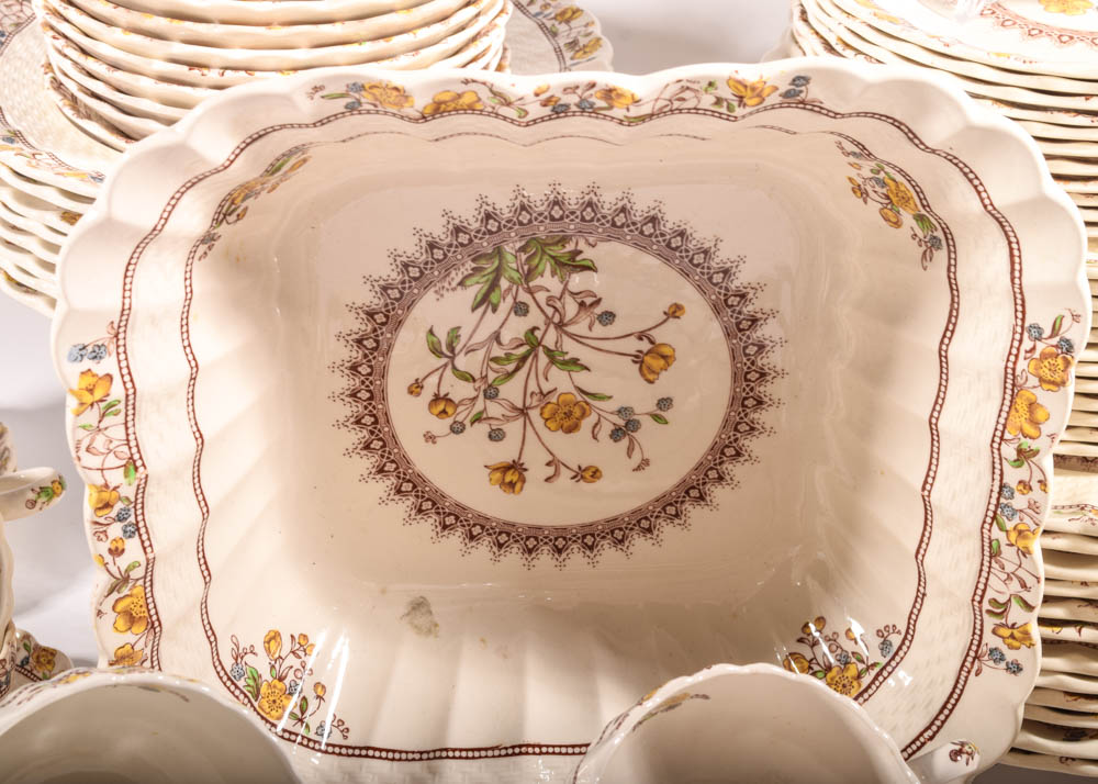 Copeland Spode "Buttercup" Earthenware Dinner Service