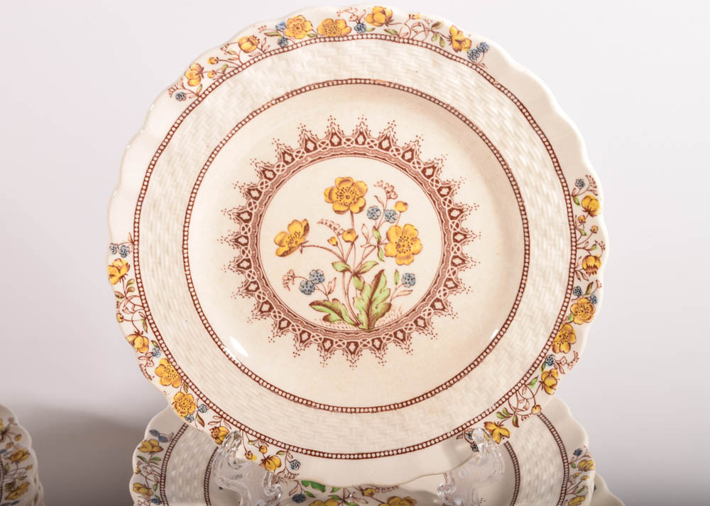 Copeland Spode "Buttercup" Earthenware Dinner Service