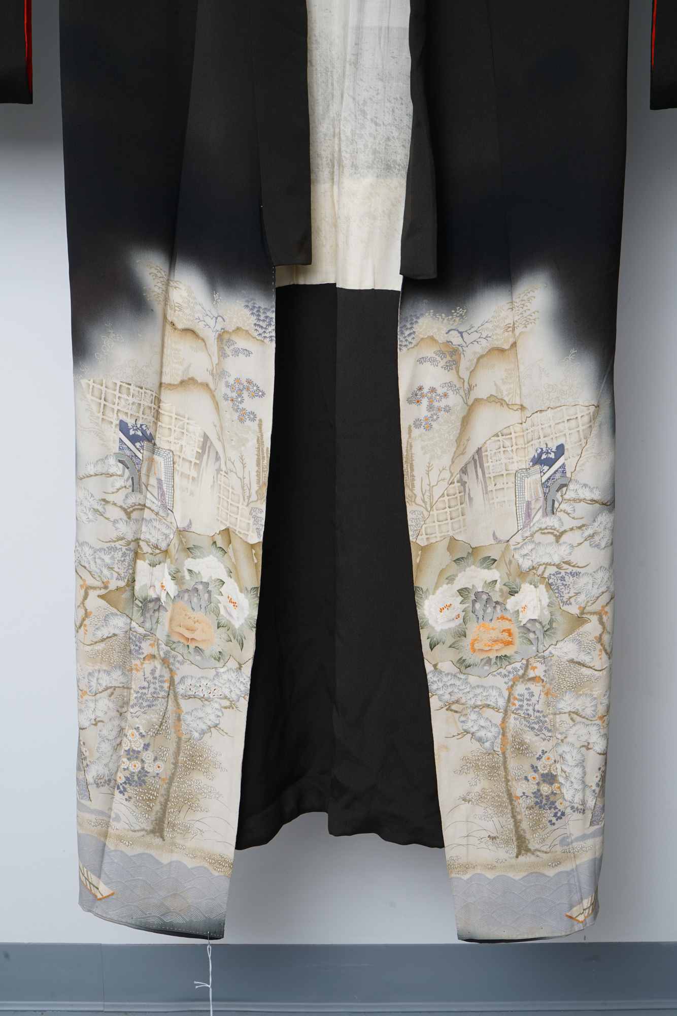 Circa 1890 Antique Japanese Handwoven Formal Crested Silk Kuro-Tomesode Kimono