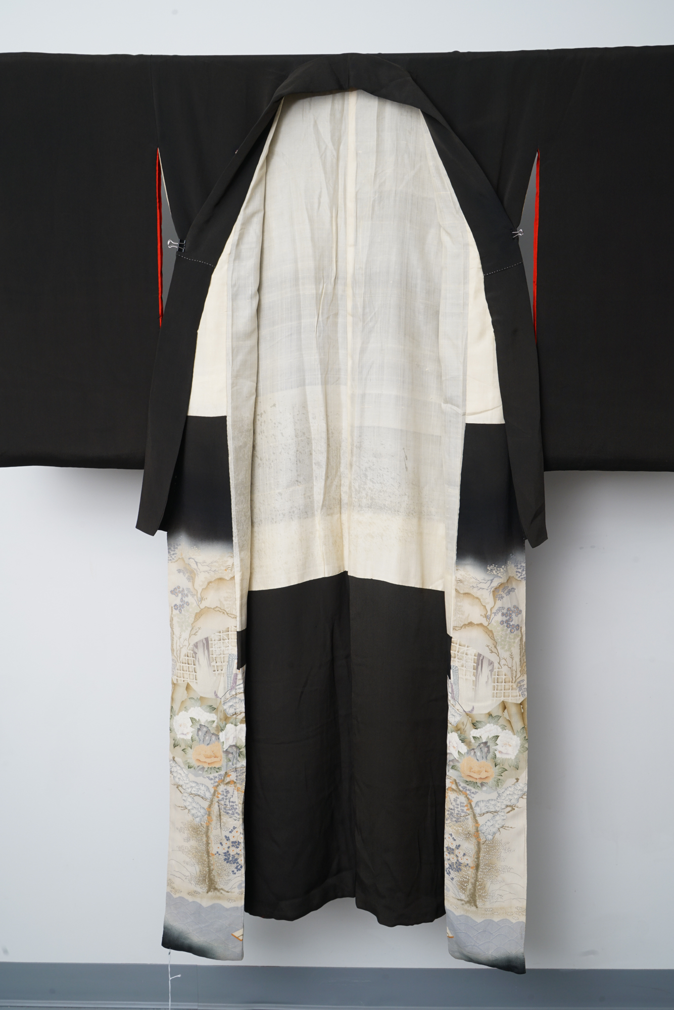 Circa 1890 Antique Japanese Handwoven Formal Crested Silk Kuro-Tomesode Kimono