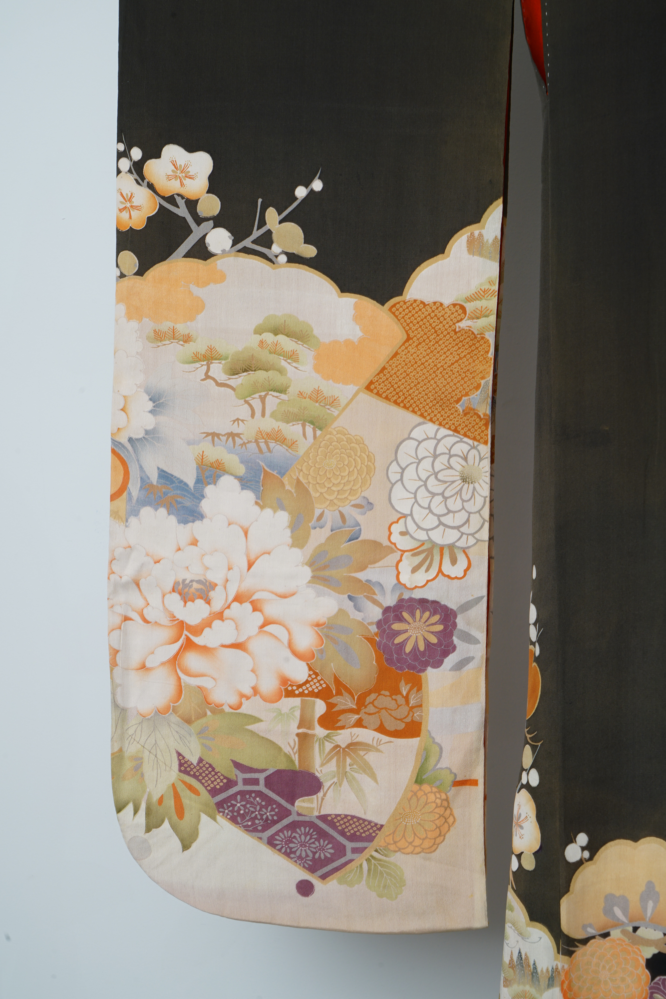 Circa 1880 Antique Handwoven Formal Crested Silk Crepe Furisode Kimono