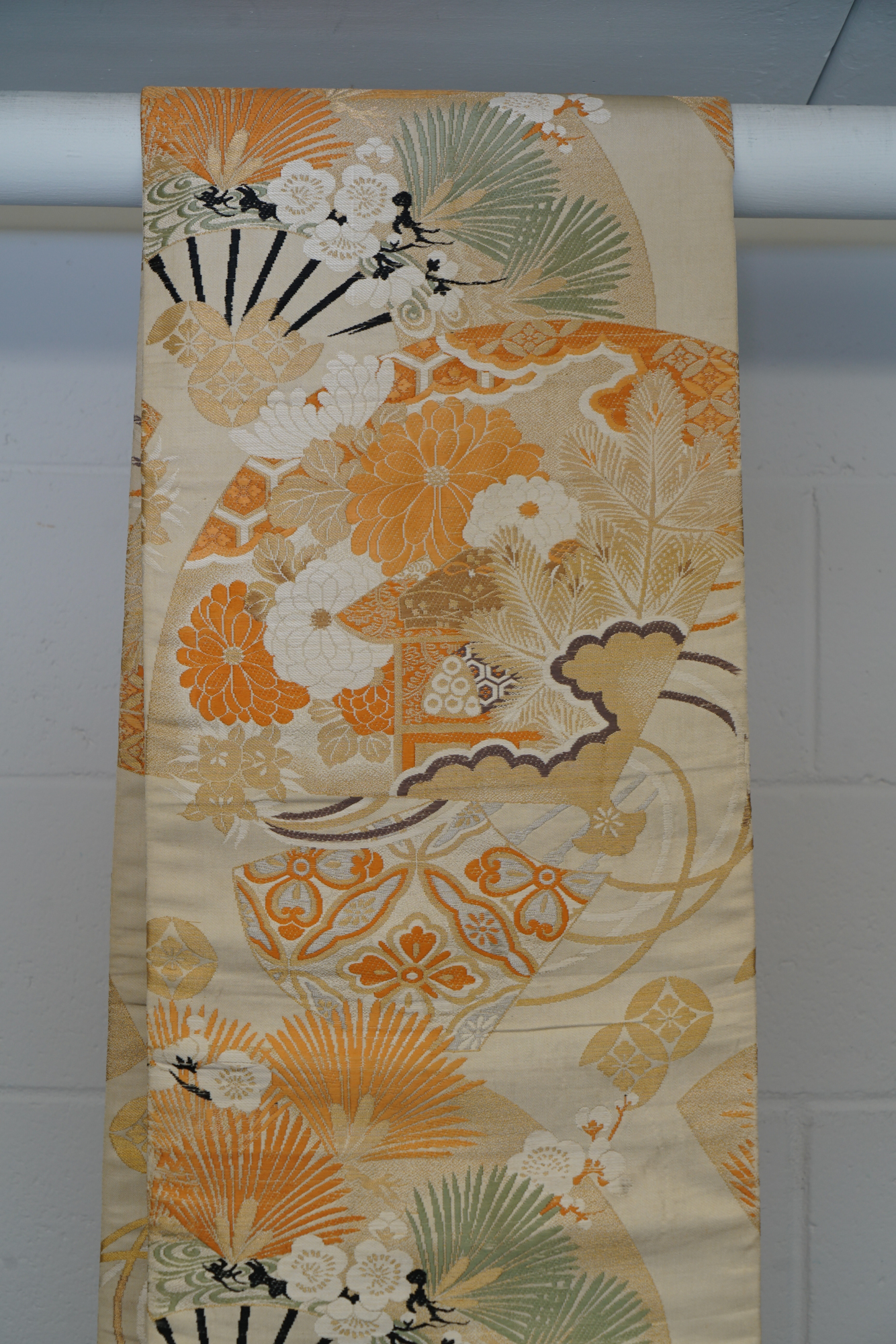 Circa 1930 Vintage Hand Brocaded Silk Maru Obi