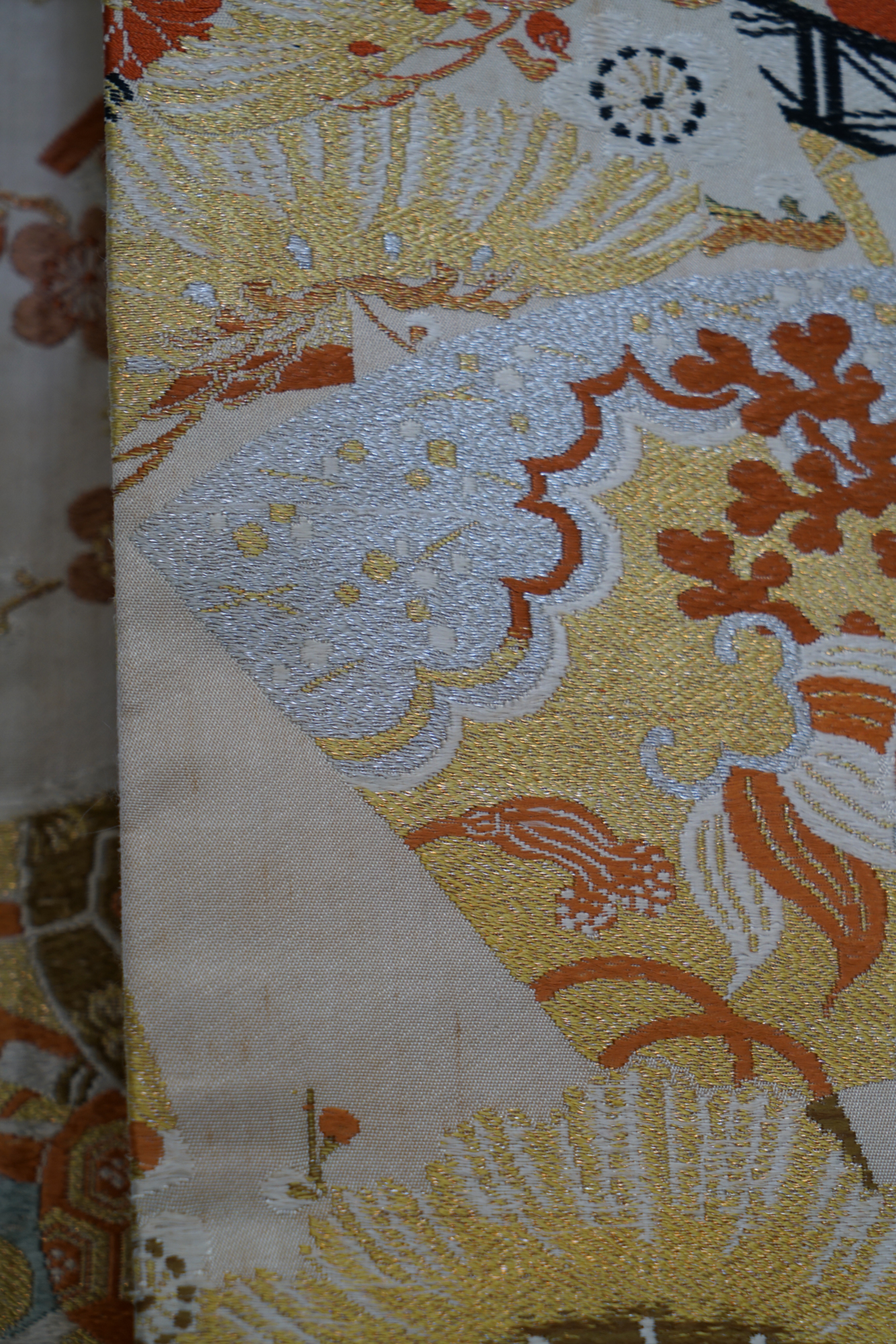 Circa 1910 Antique Silk Brocade Maru Obi