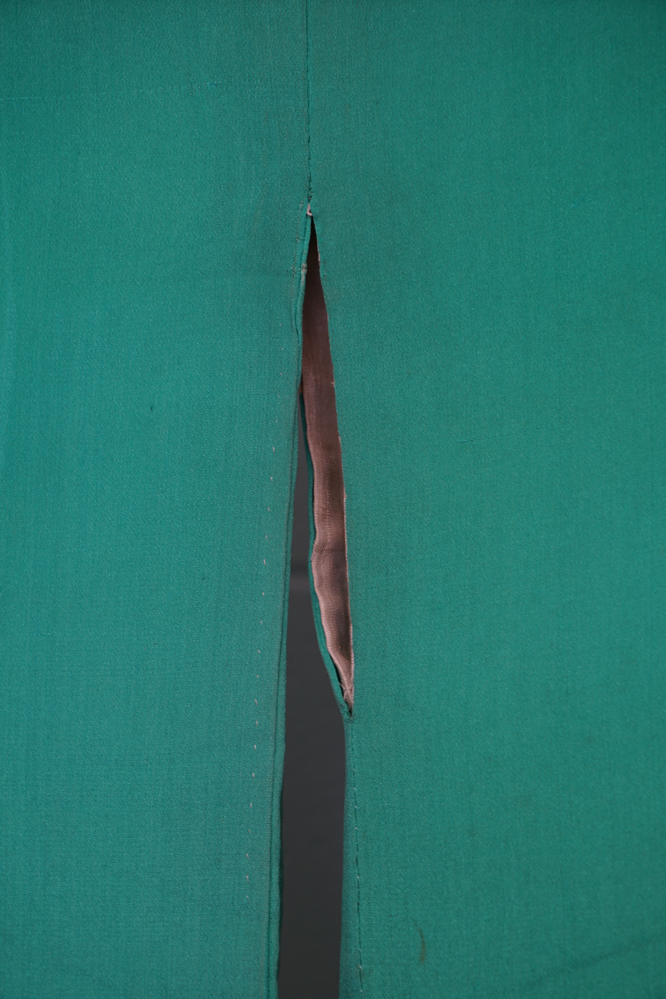 Circa 1880 Antique Handwoven Silk Crepe Five Crested Furisode Kimono