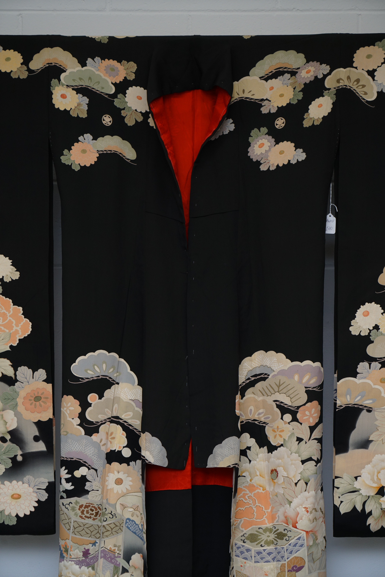 Circa 1890 Antique Handwoven Silk Crepe Formal Five Crested Furisode Kimono