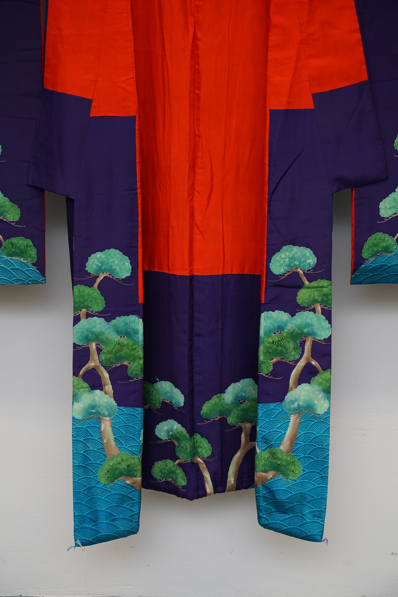 Circa 1910s Antique Handwoven Silk Formal Crested Furisode Kimono