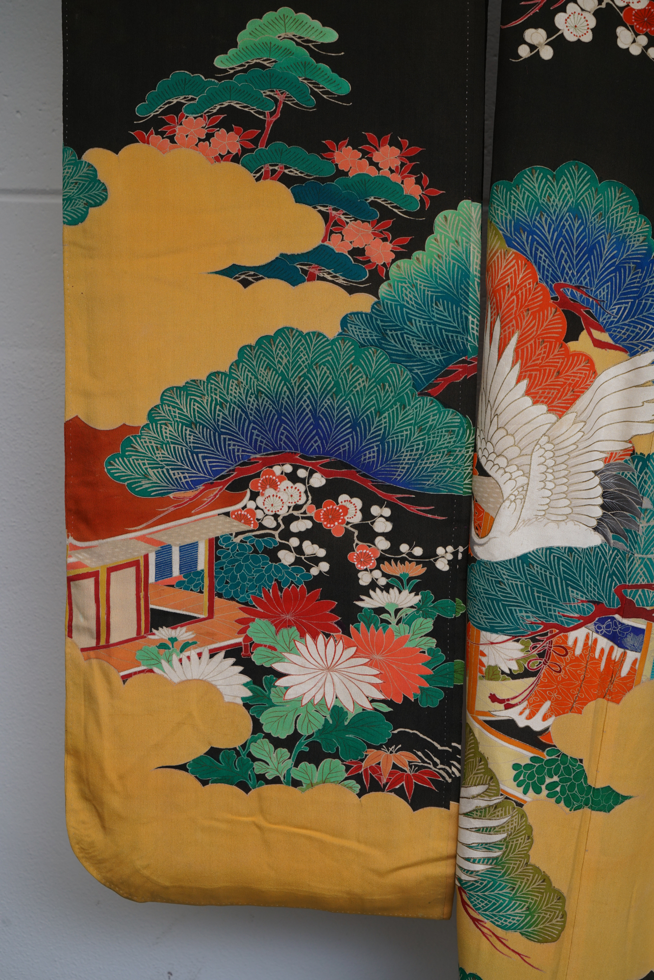 Circa 1915 Antique Handwoven Silk Crepe Formal Five Crested Furisode Kimono