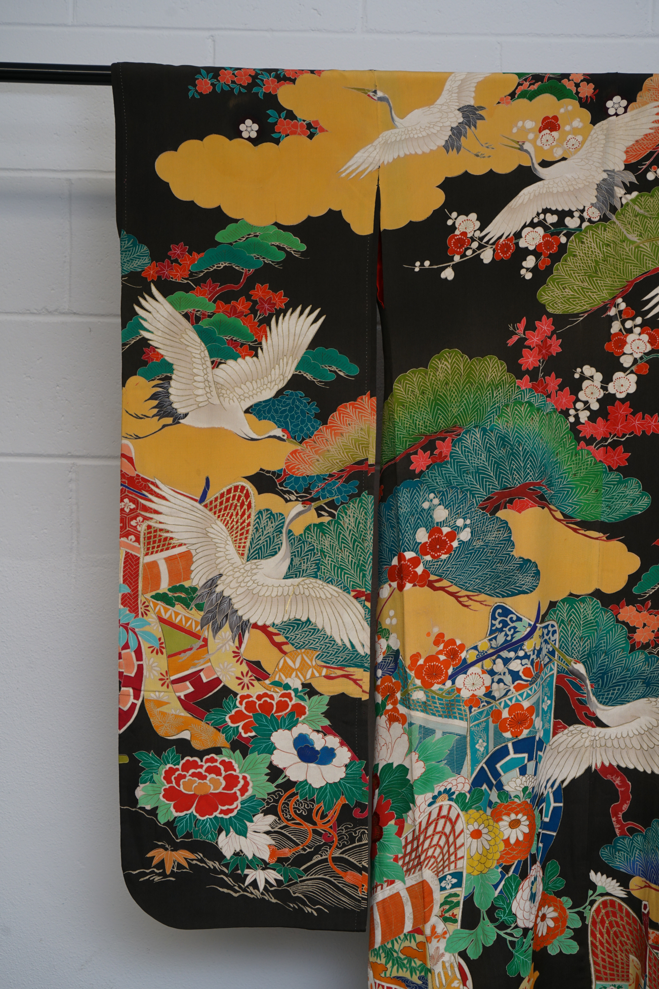 Circa 1915 Antique Handwoven Silk Crepe Formal Five Crested Furisode Kimono