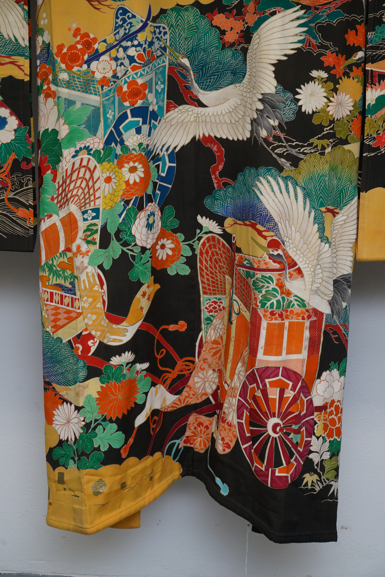 Circa 1915 Antique Handwoven Silk Crepe Formal Five Crested Furisode Kimono