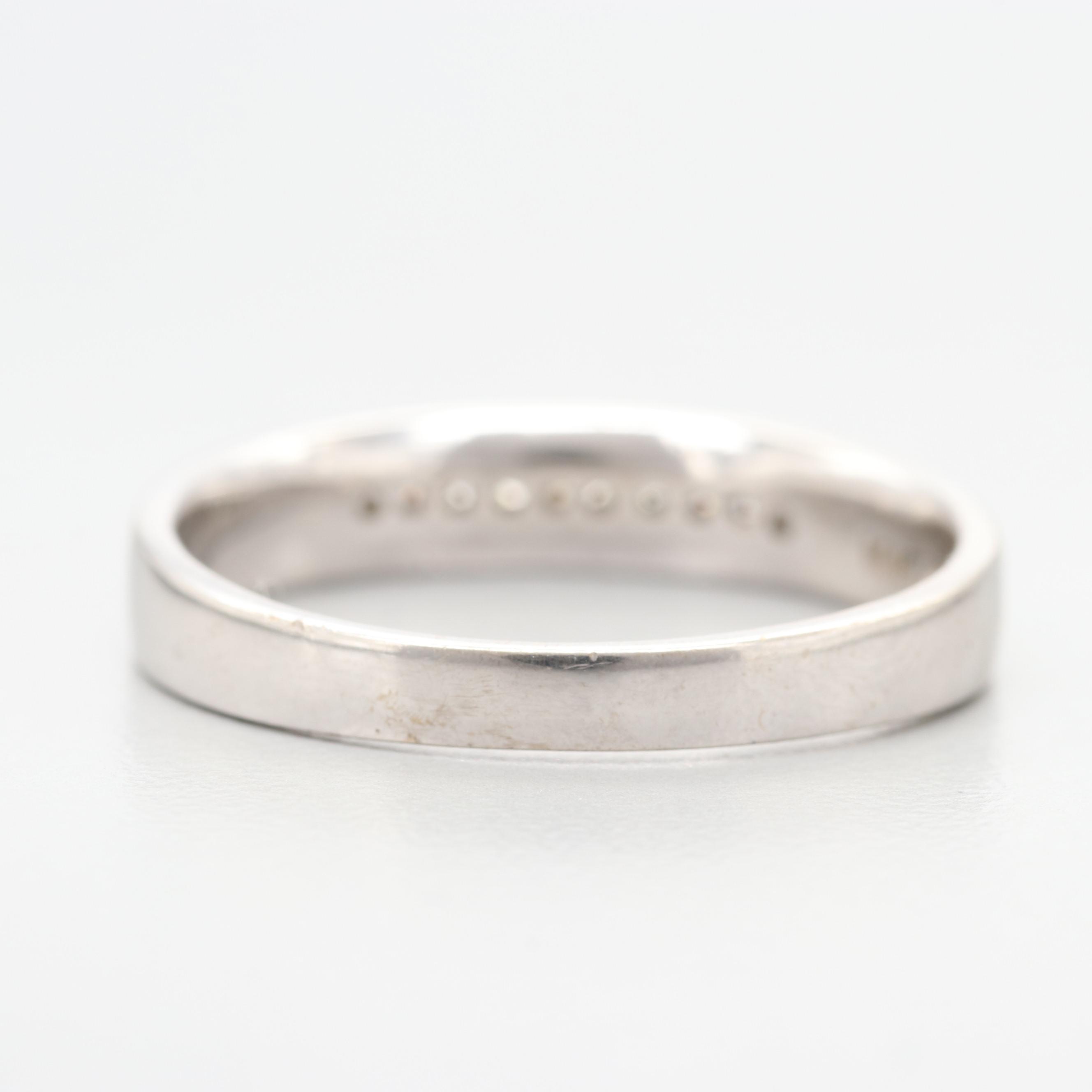 10K White Gold Diamond Ring