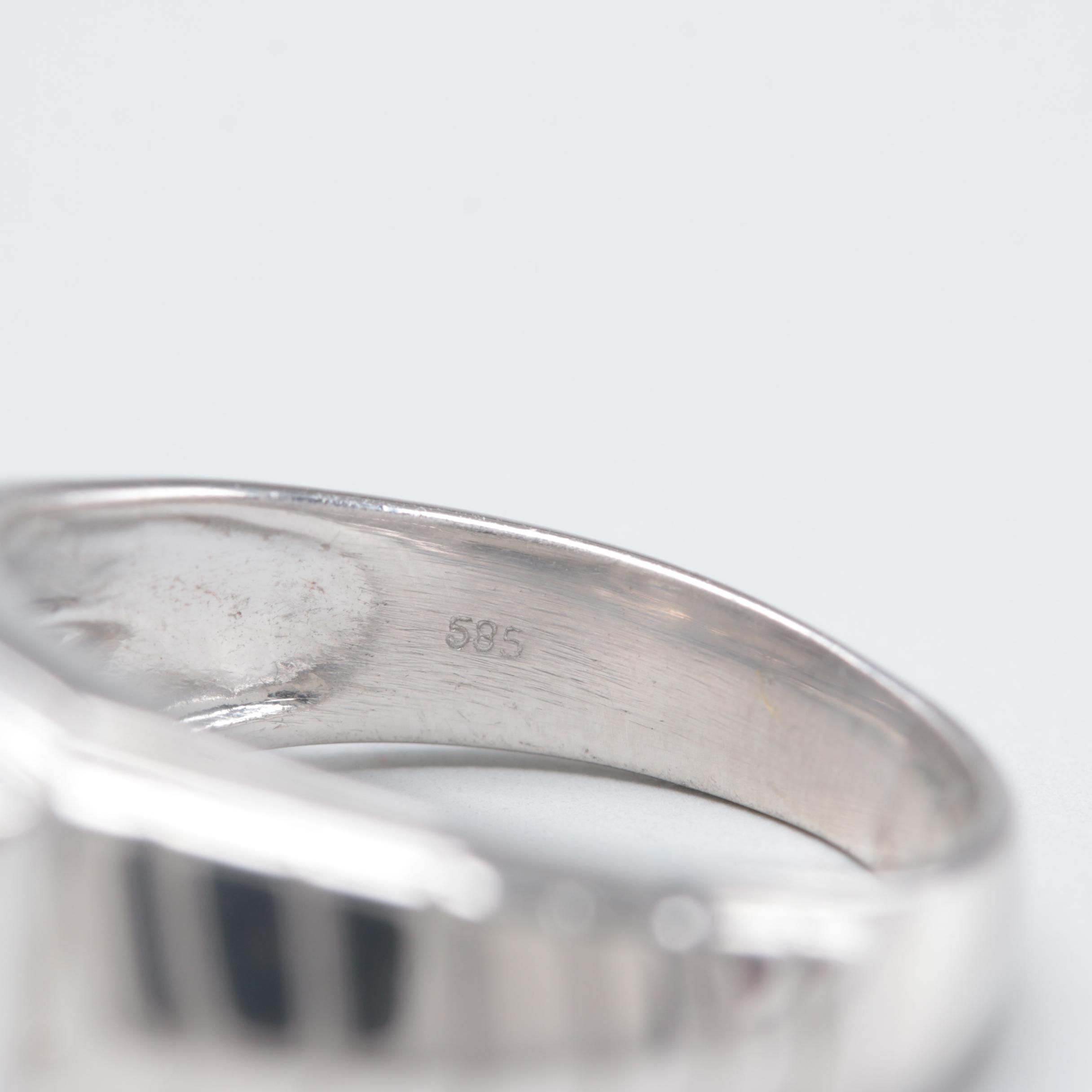 14K White Gold Diamond Ring