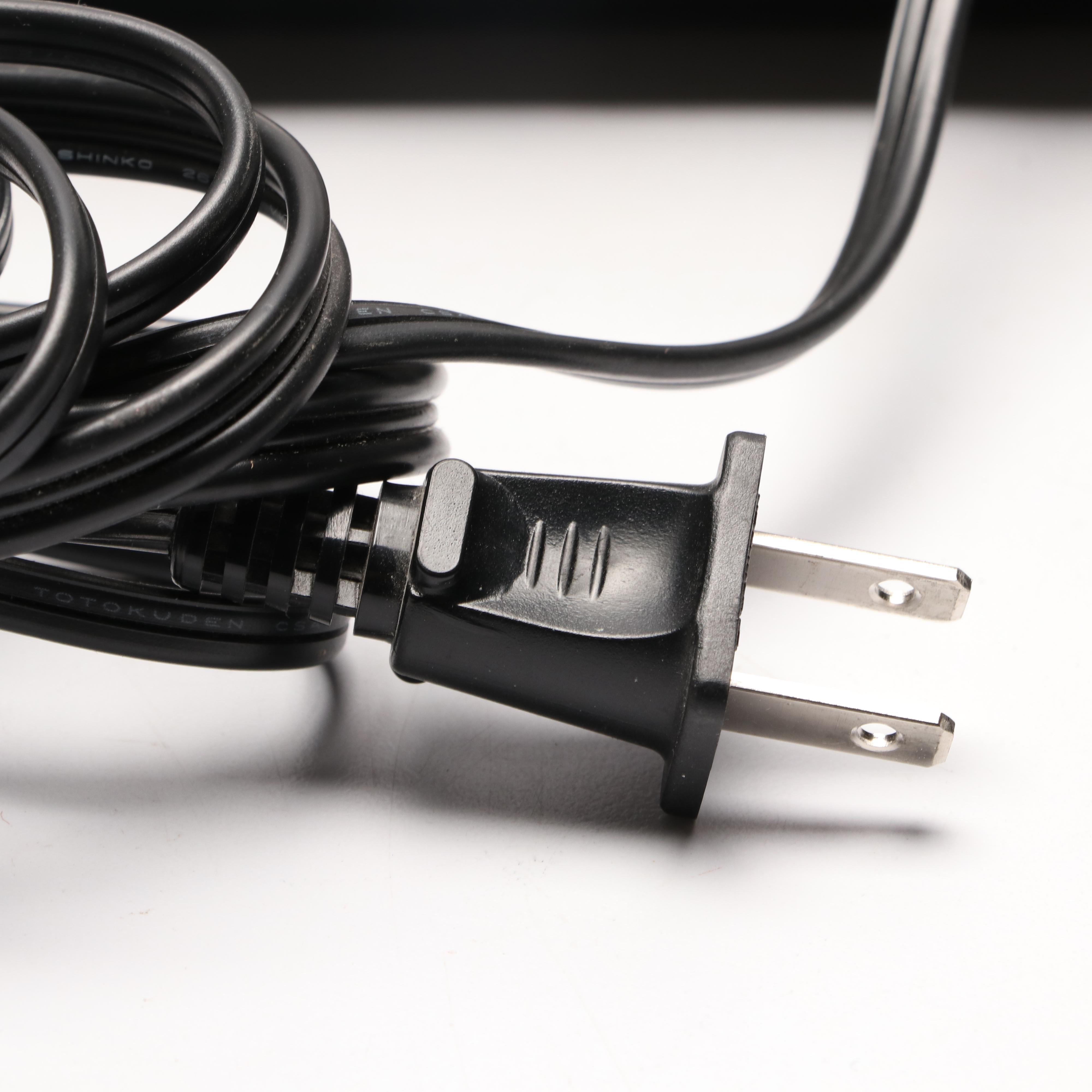 Pioneer Quartz PL-400 Stereo Turntable from 1980