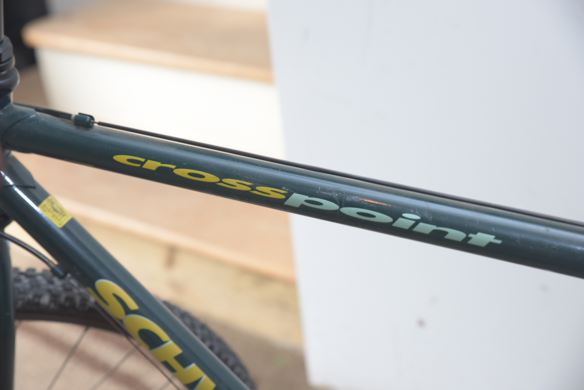 Schwinn CrossPoint Hybrid Bike