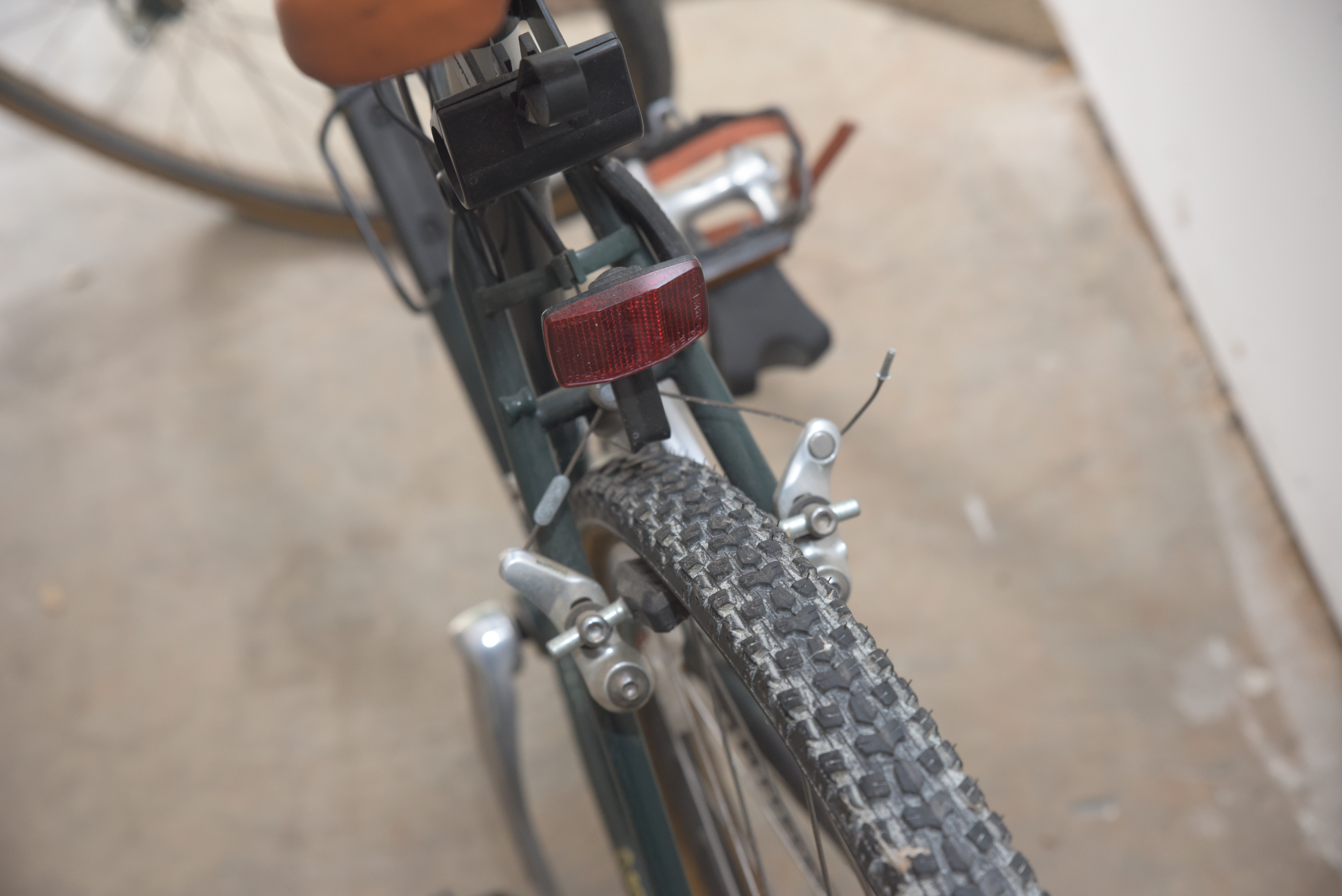 Schwinn CrossPoint Hybrid Bike