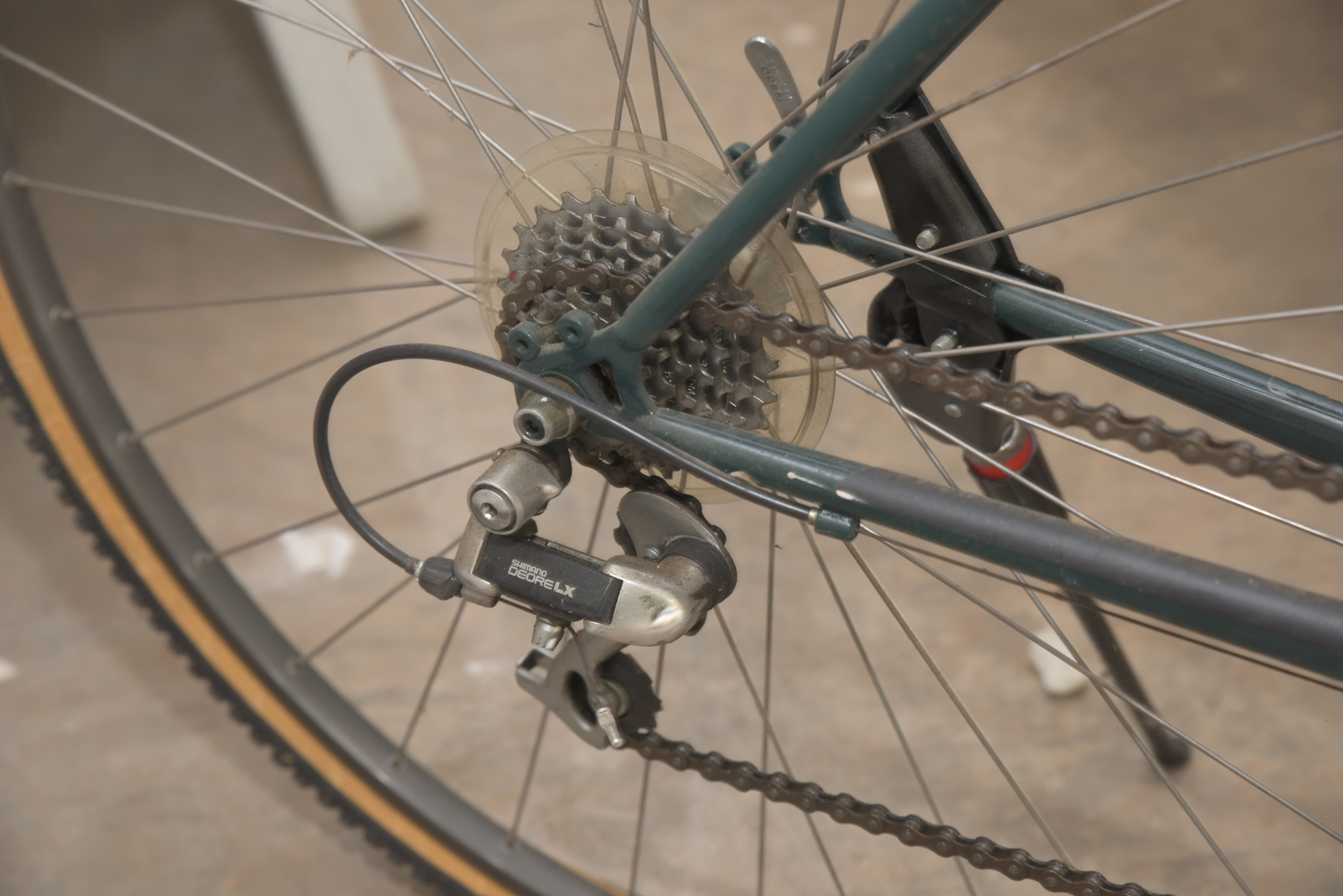 Schwinn CrossPoint Hybrid Bike