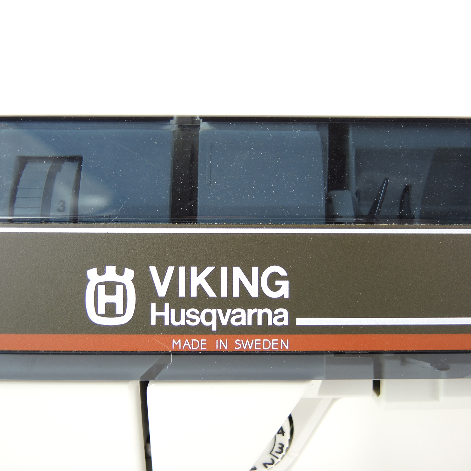 Husqvarna Viking 400 Sewing Machine