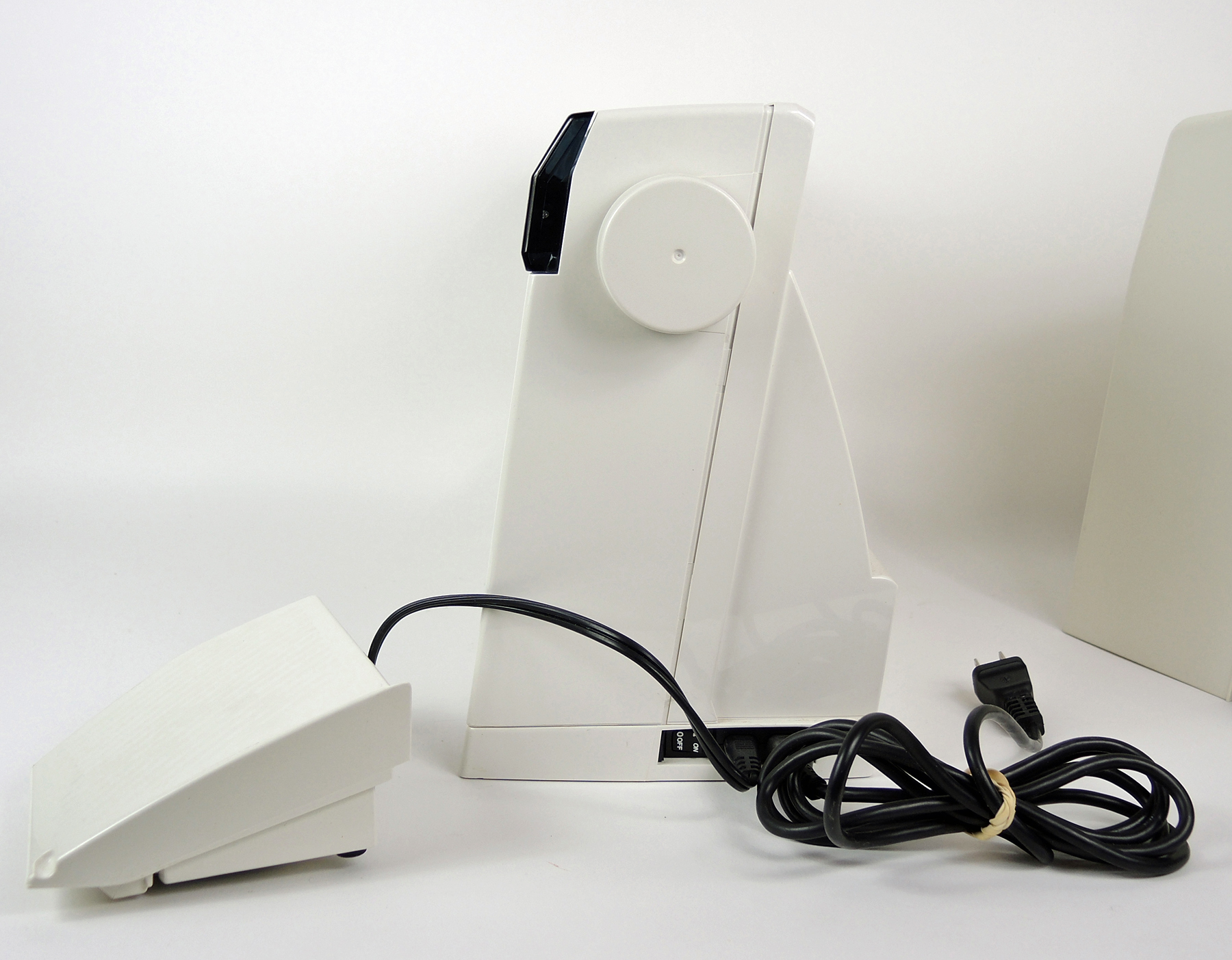 Husqvarna Viking 400 Sewing Machine