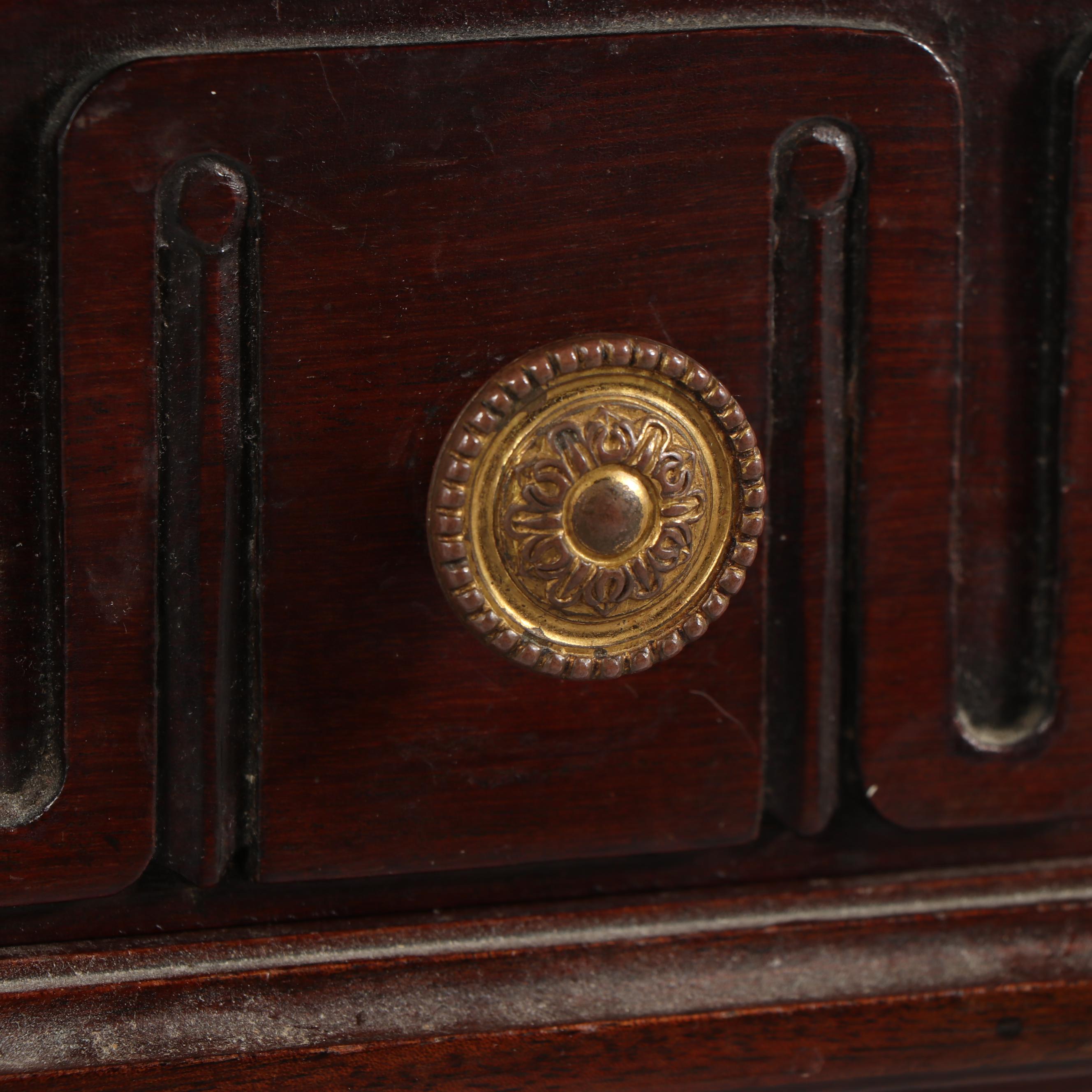 Federal Style Mahogany Humidor, 20th Century