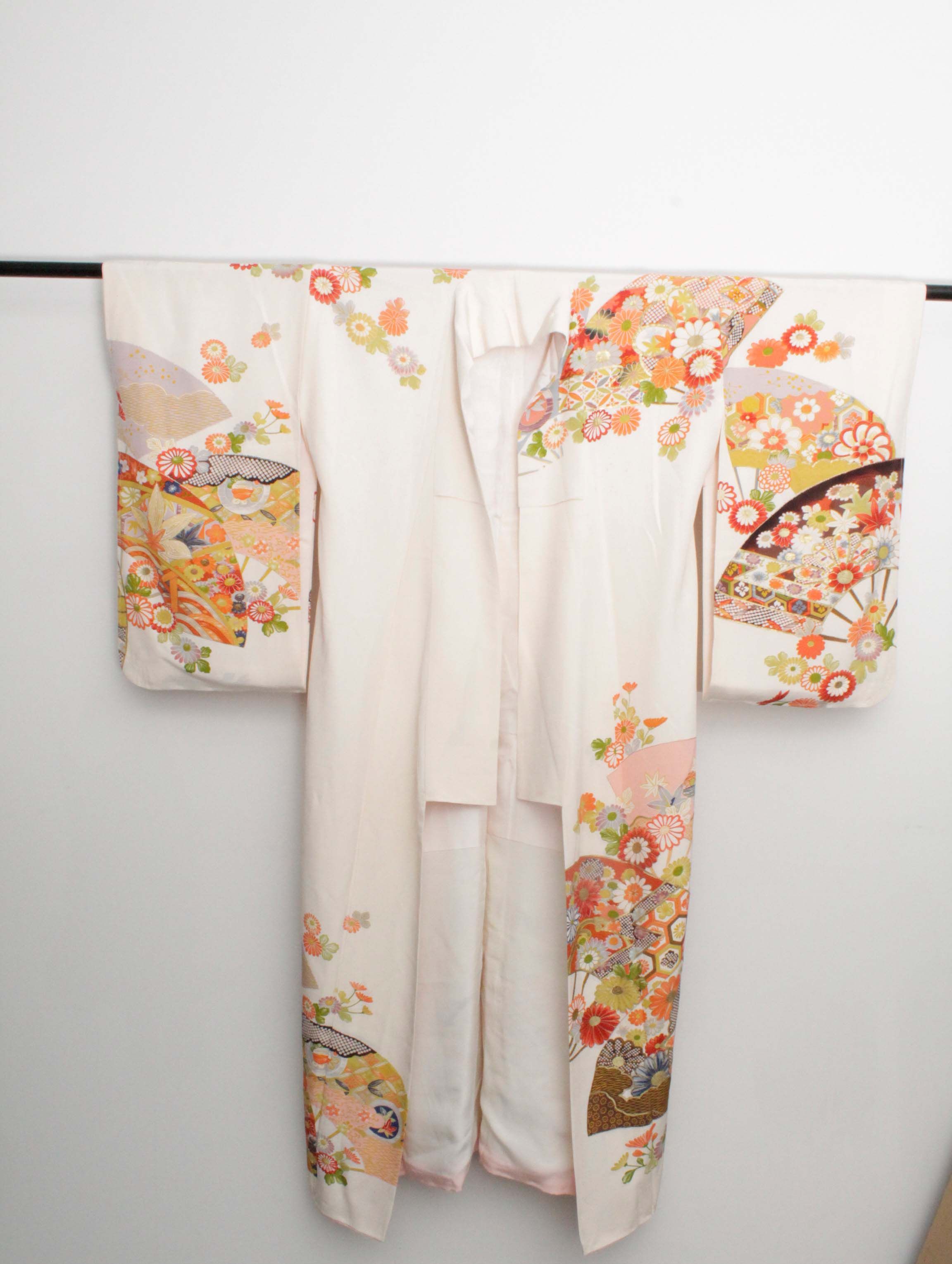 Circa 1940 Vintage Handwoven Silk Crepe Kofurisode Kimono