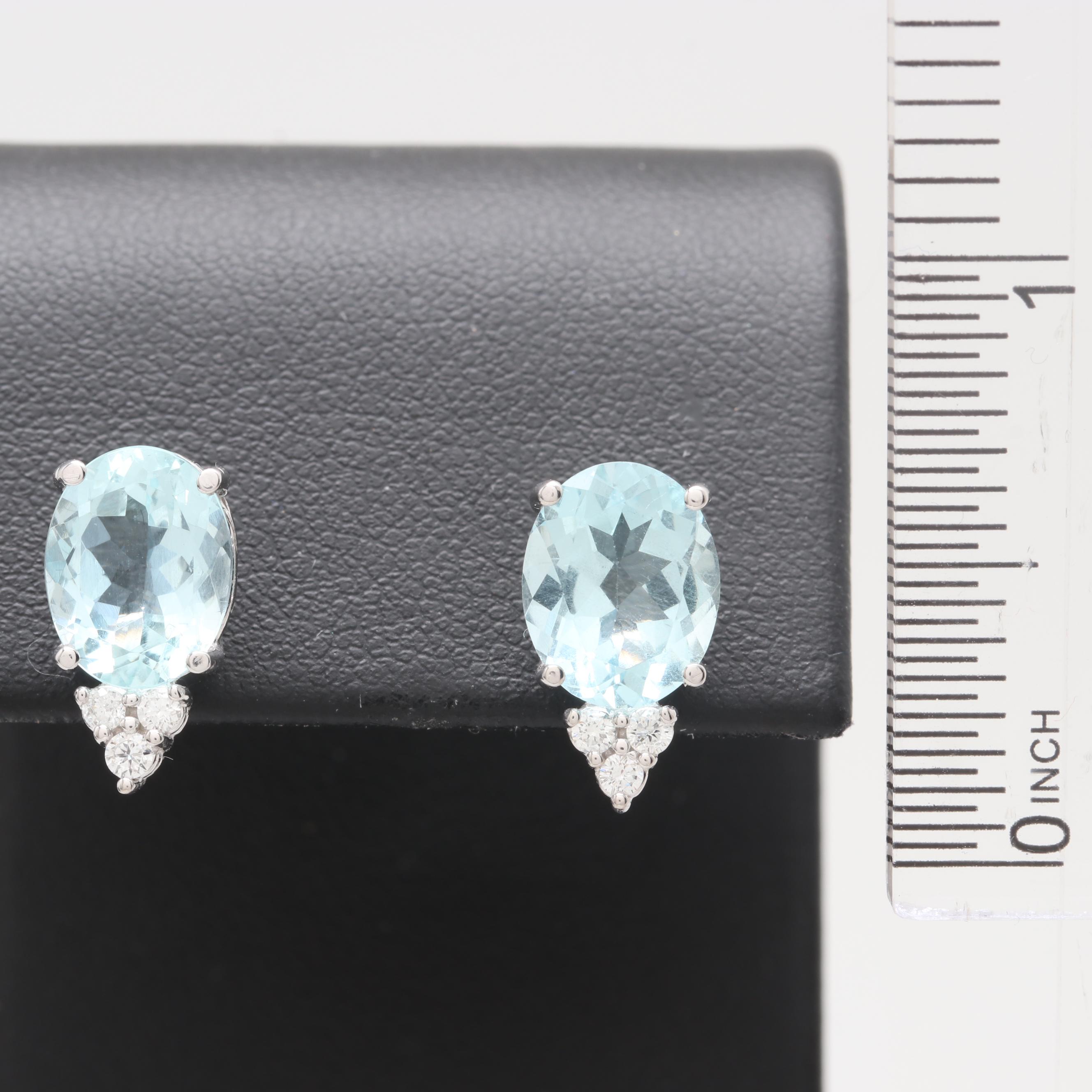 14K White Gold Aquamarine and Diamond Ring