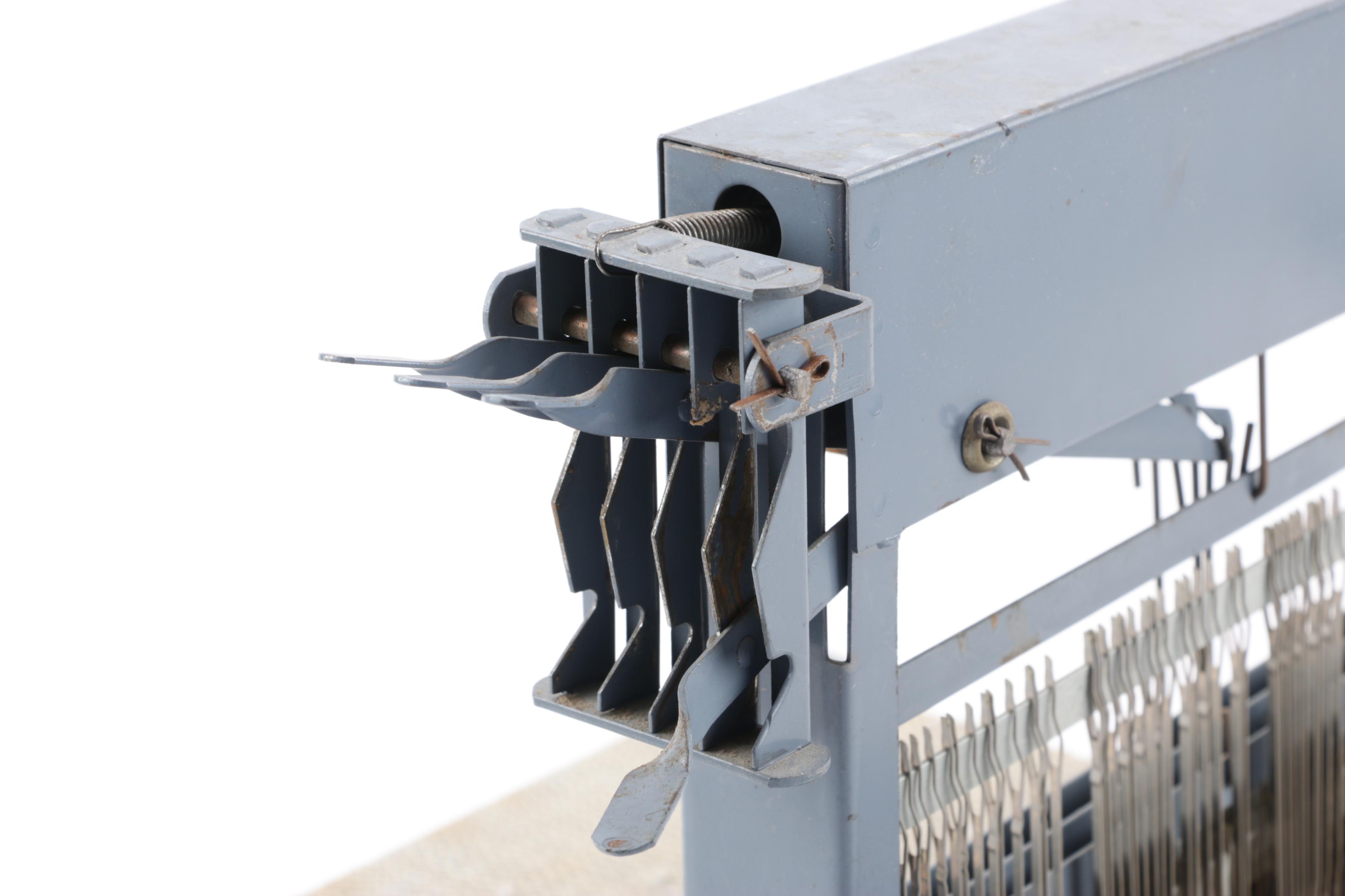 Structo Artcraft 240-4 Tabletop Loom, circa 1950s