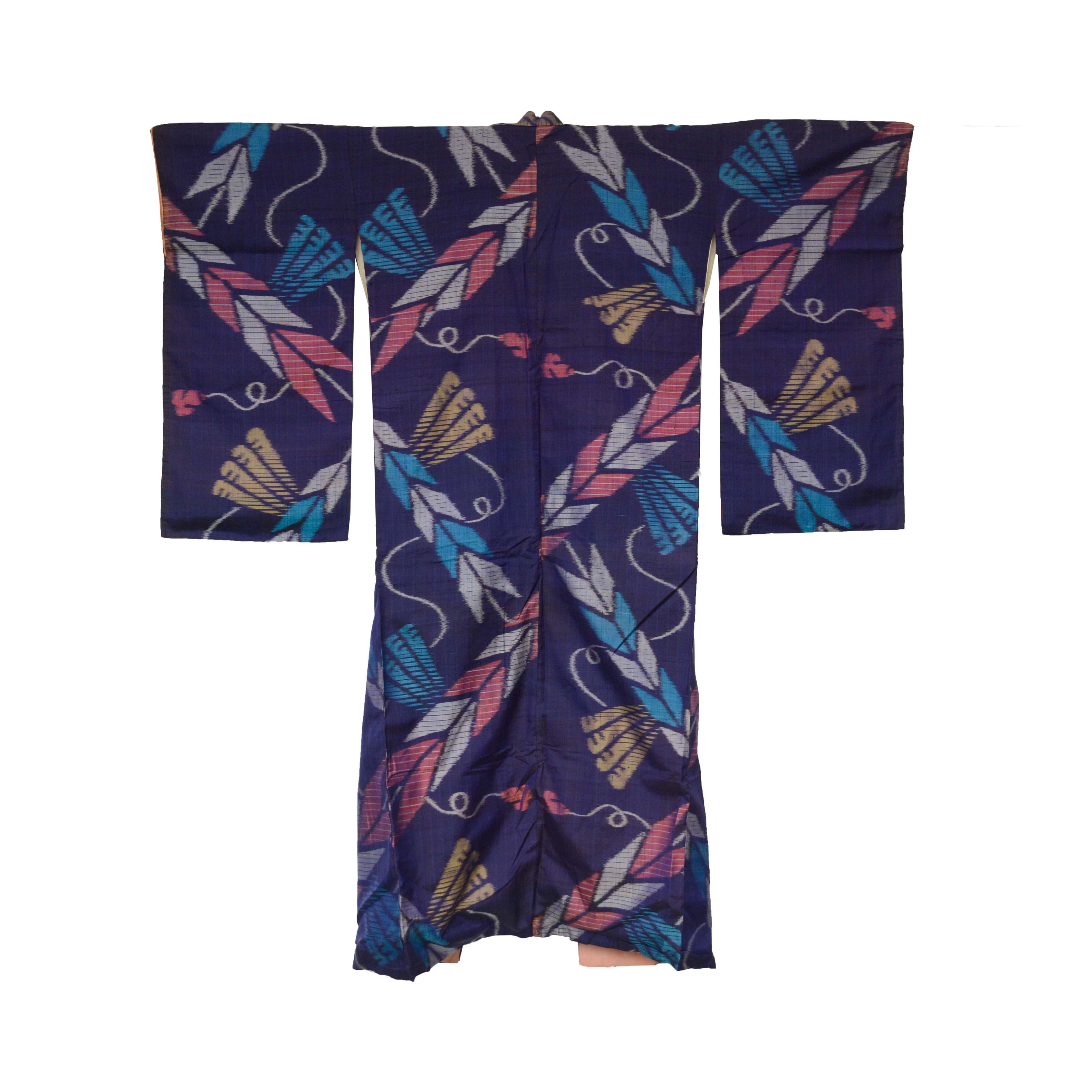 Circa 1930s Vintage Handwoven Meisen Ikat Silk Kofurisode Kimono