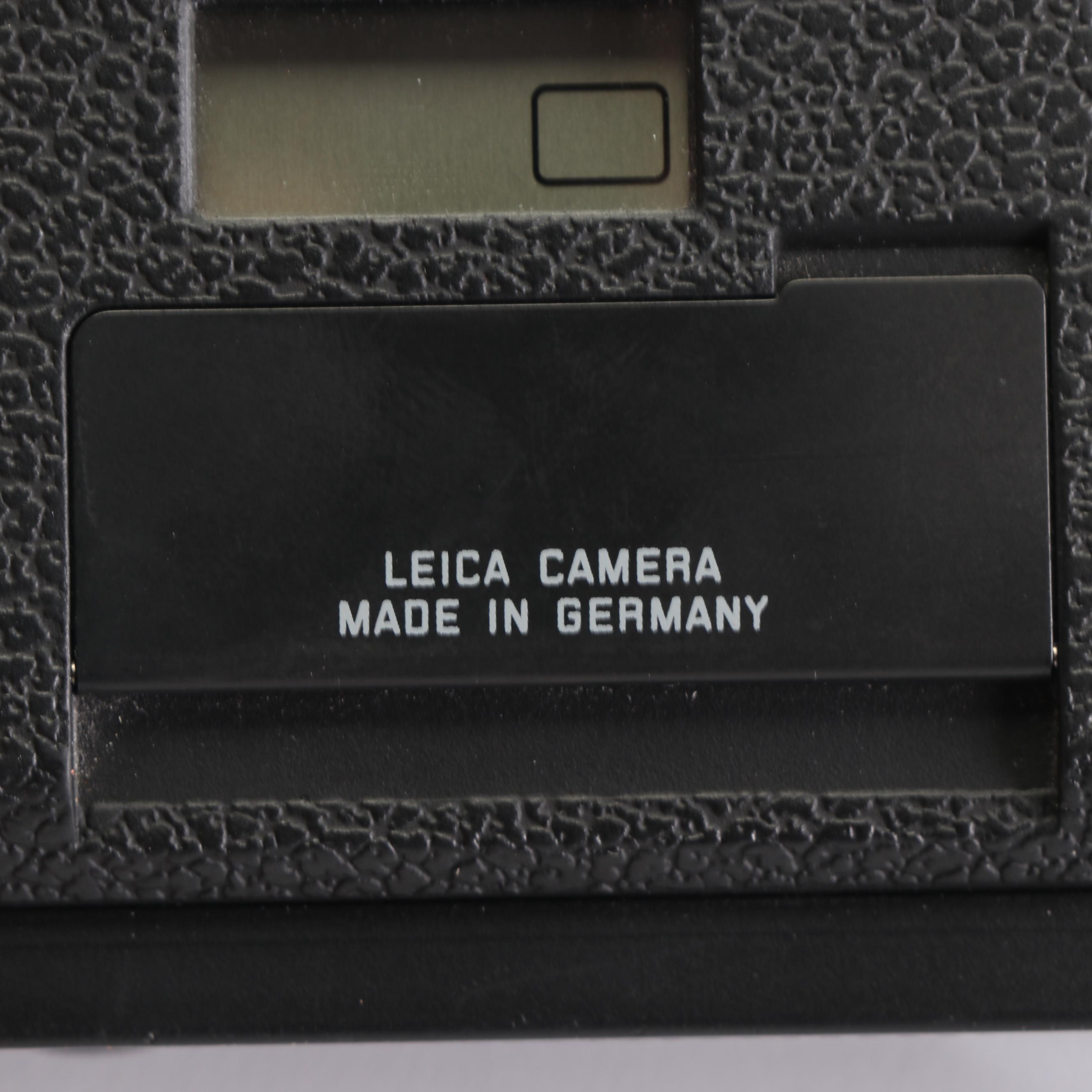 Leica R8 35mm SLR Camera with Lenses and Box