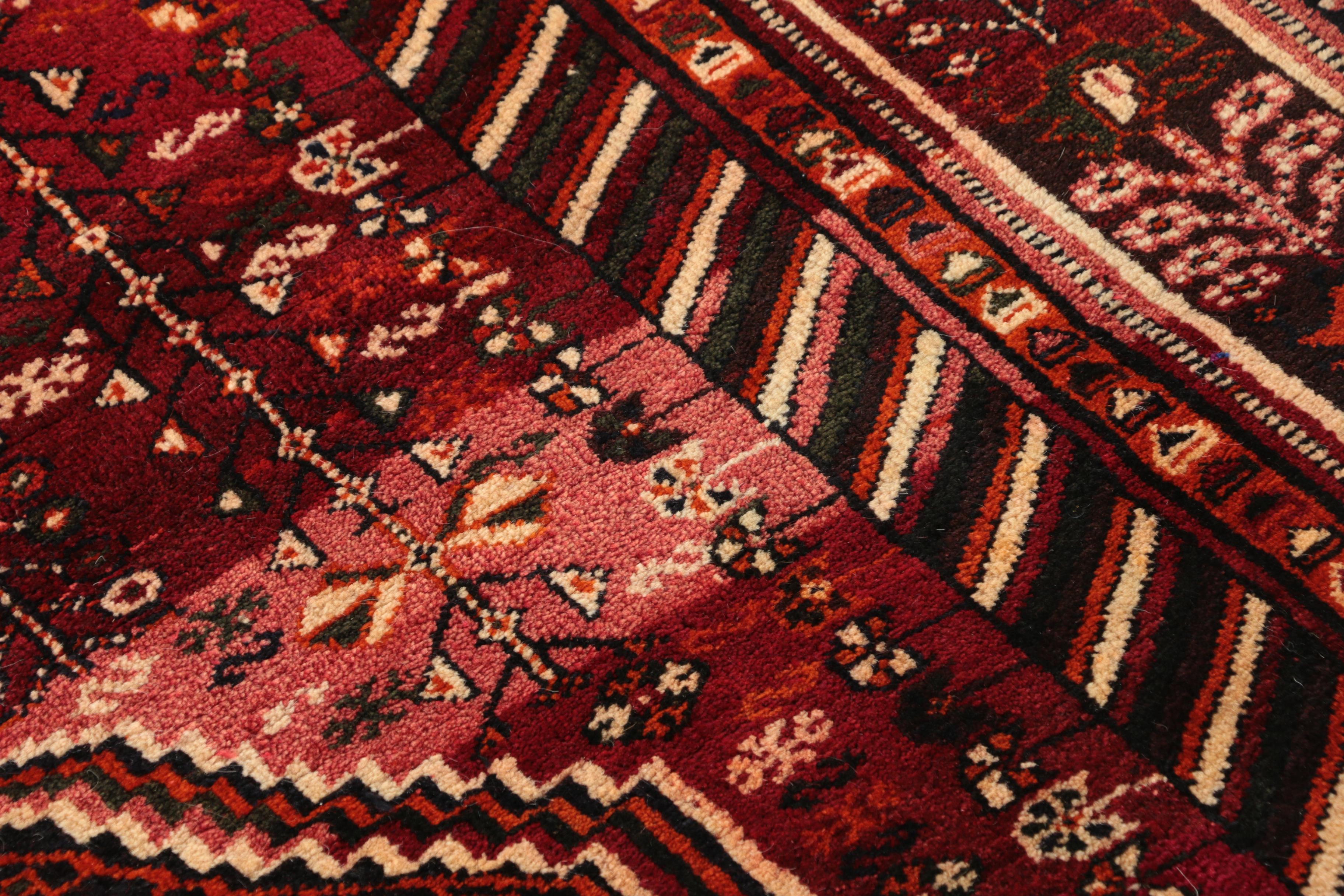 Hand-Knotted Persian Qashqai Wool Rug