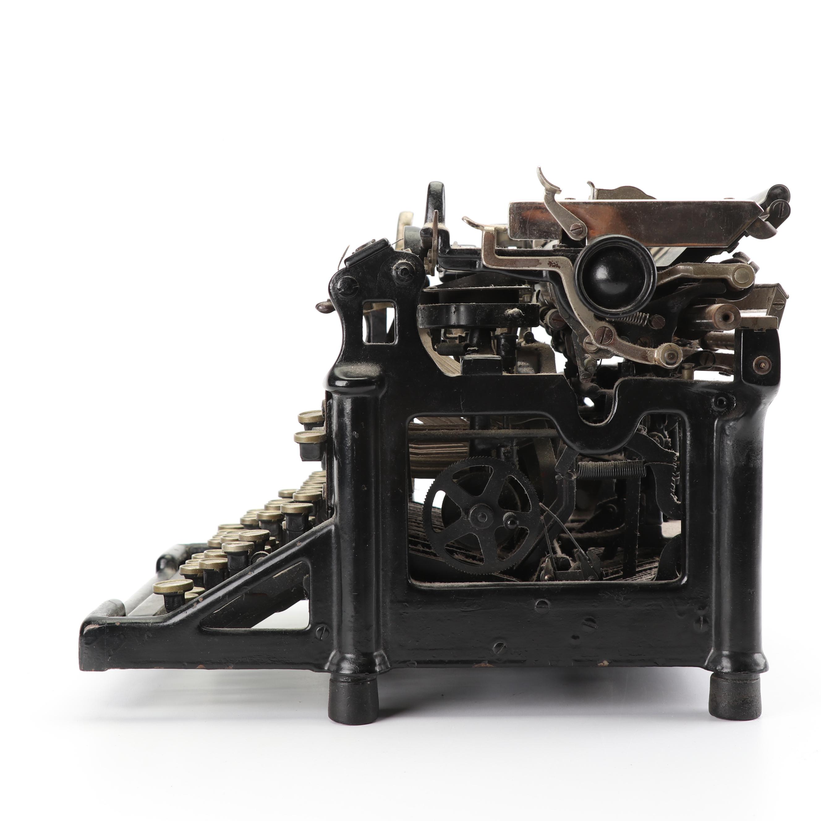 Early 20th Century Underwood No. 5 Typewriter