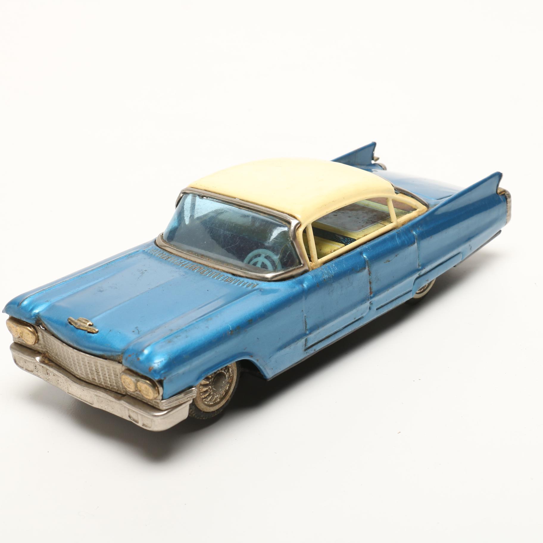 Oscar Mayer Wienermobile with Greyhound Bus Bank and Battery & Electric Cars