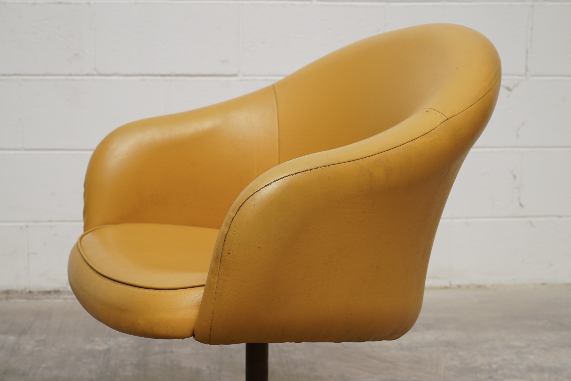 Mid Century Modern UpholsteredSwivel Chair by Viko/Baumritter, Mid-20th Century