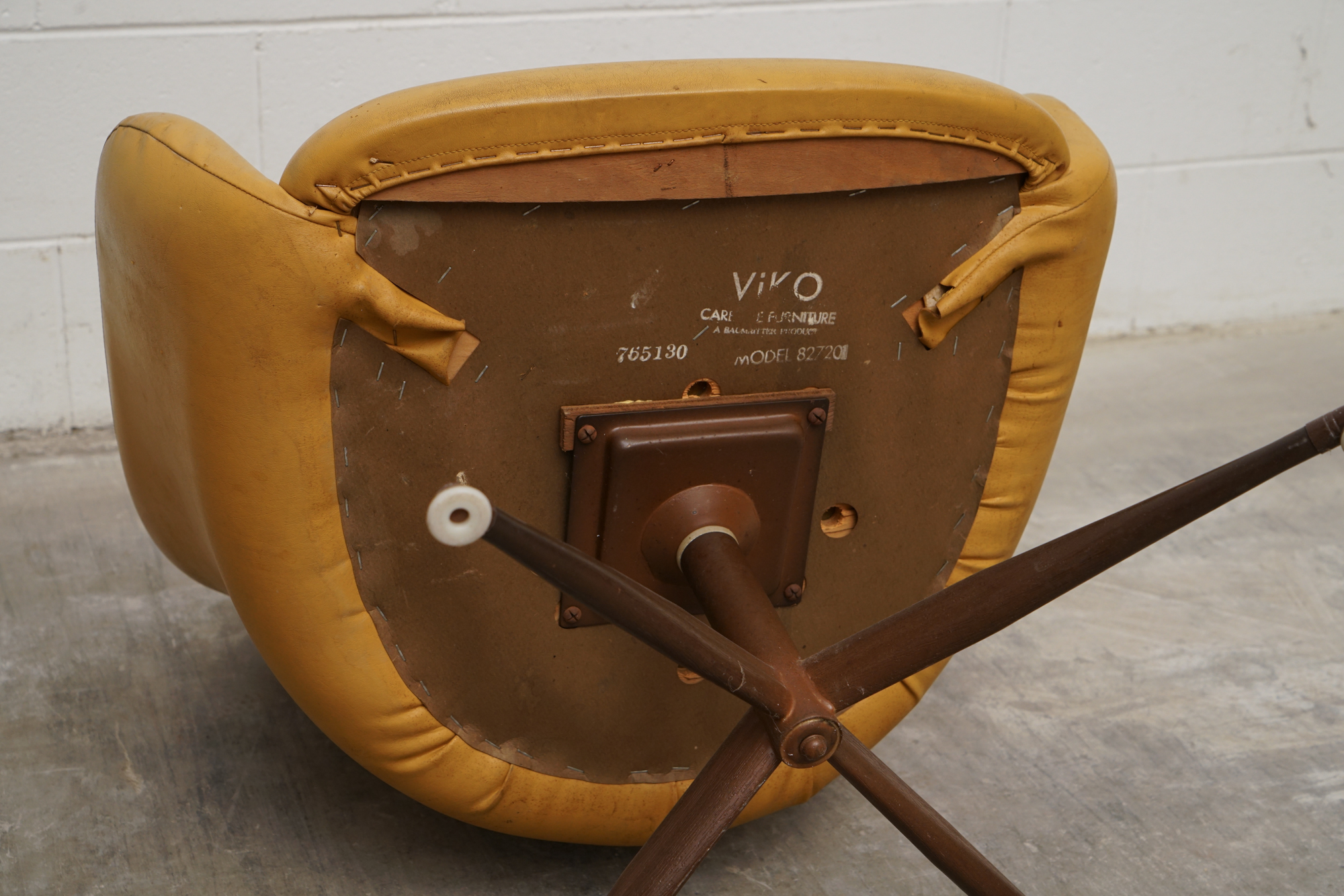 Mid Century Modern UpholsteredSwivel Chair by Viko/Baumritter, Mid-20th Century